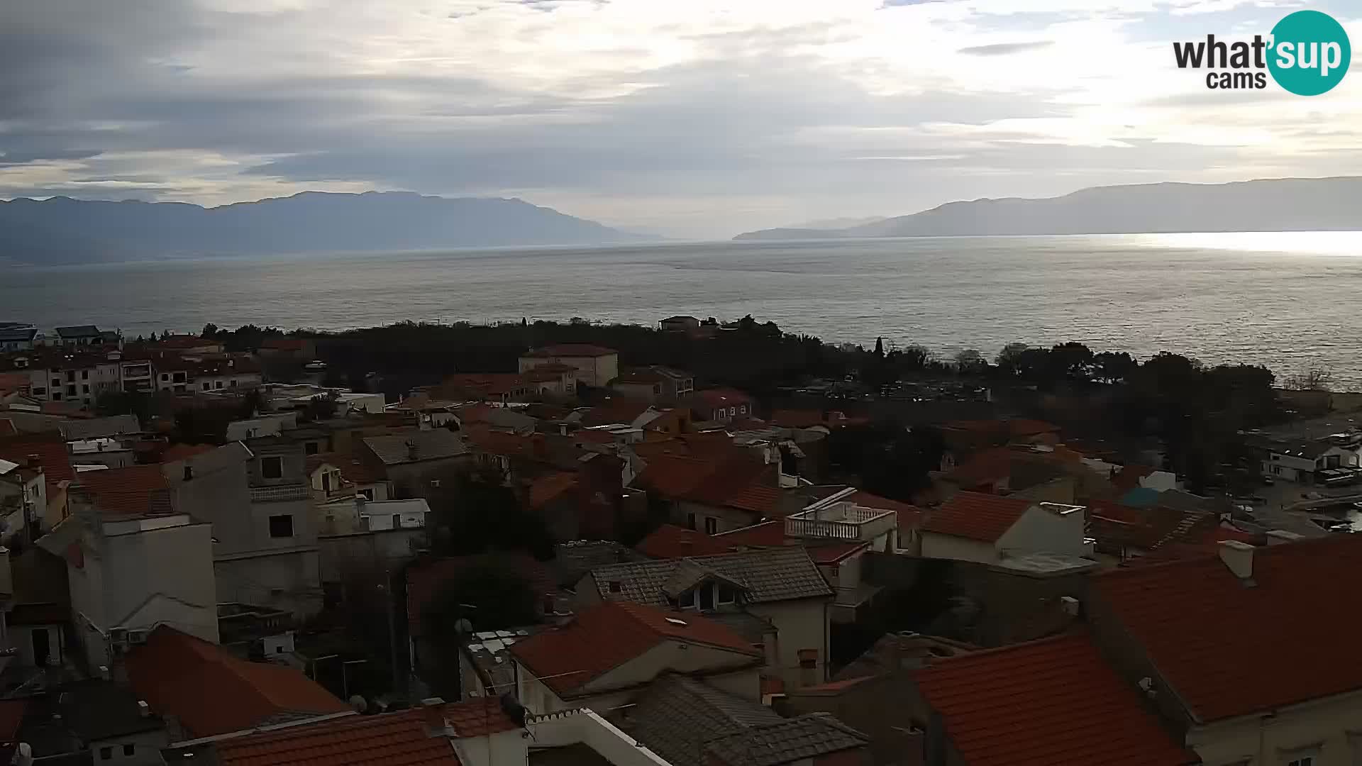 Panoramska spletna kamera Novi Vinodolski – Dalmacija v živo