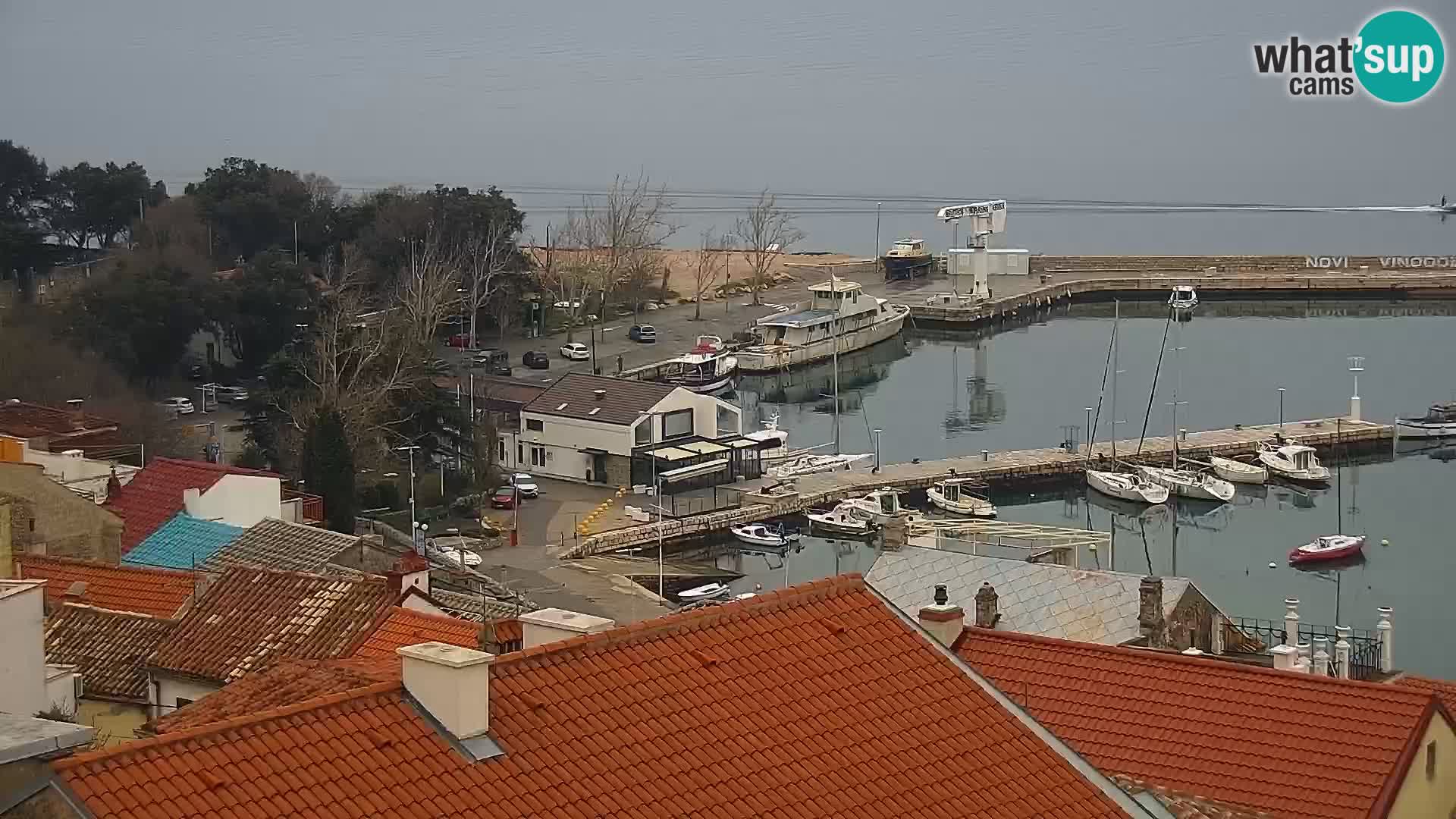 Panoramska spletna kamera Novi Vinodolski – Dalmacija v živo