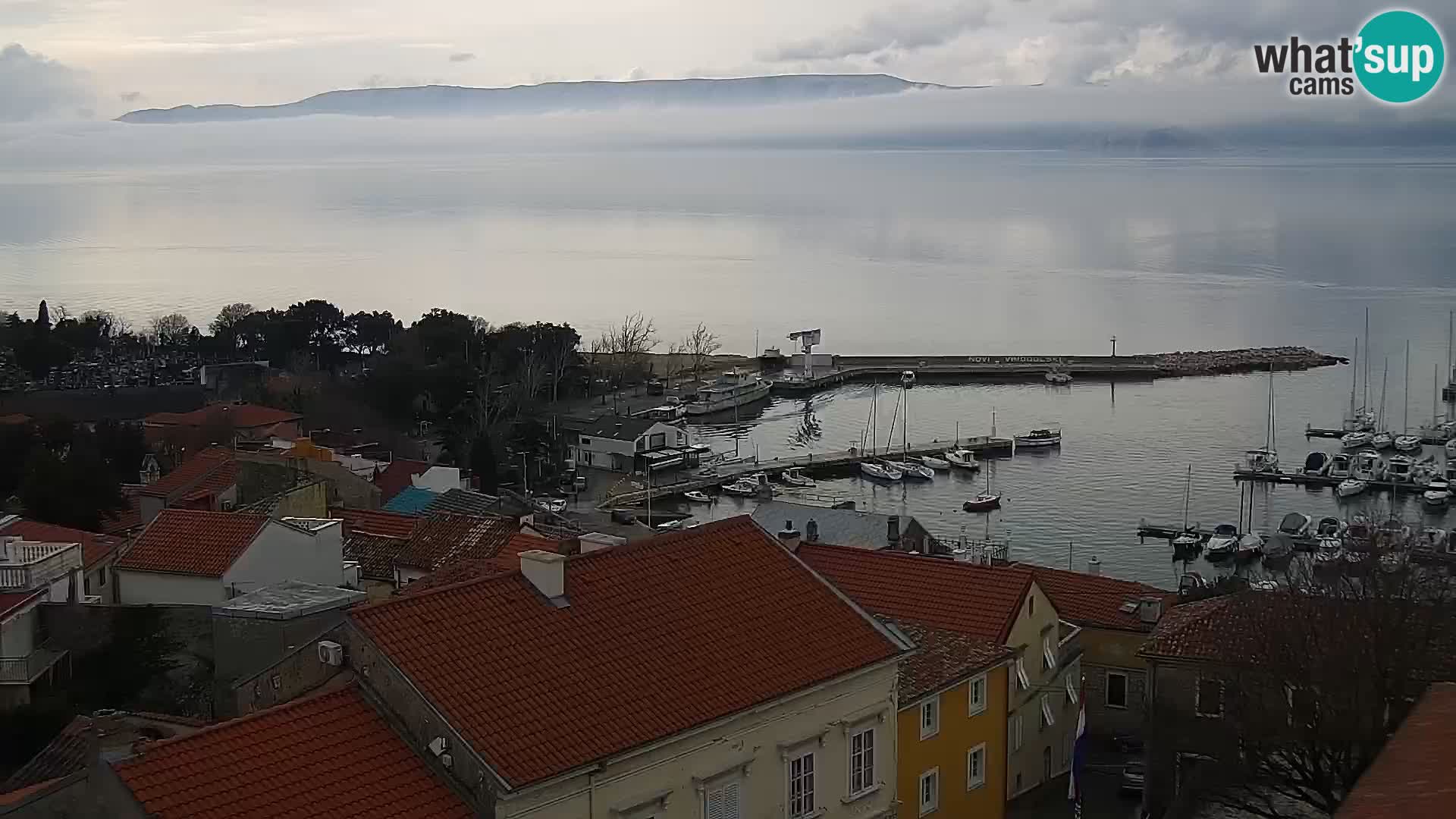 Panoramska spletna kamera Novi Vinodolski – Dalmacija v živo