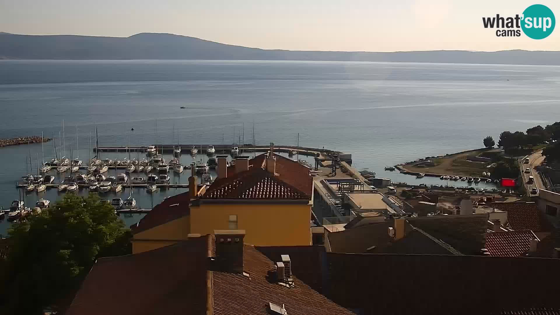 Panoramska spletna kamera Novi Vinodolski – Dalmacija v živo