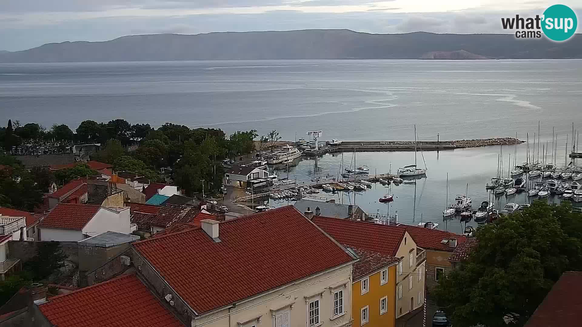 Panoramska spletna kamera Novi Vinodolski – Dalmacija v živo