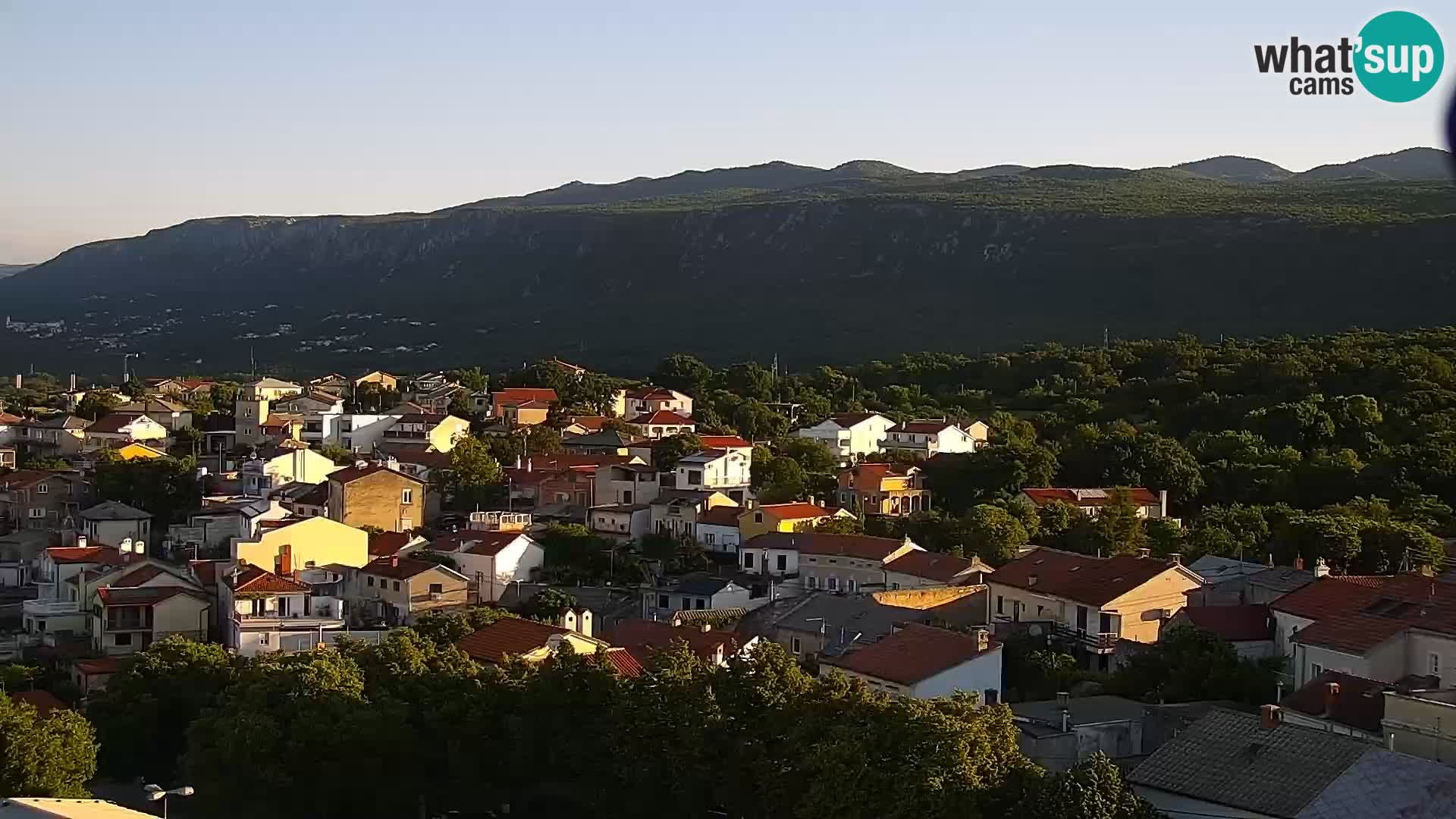 Panoramska spletna kamera Novi Vinodolski – Dalmacija v živo