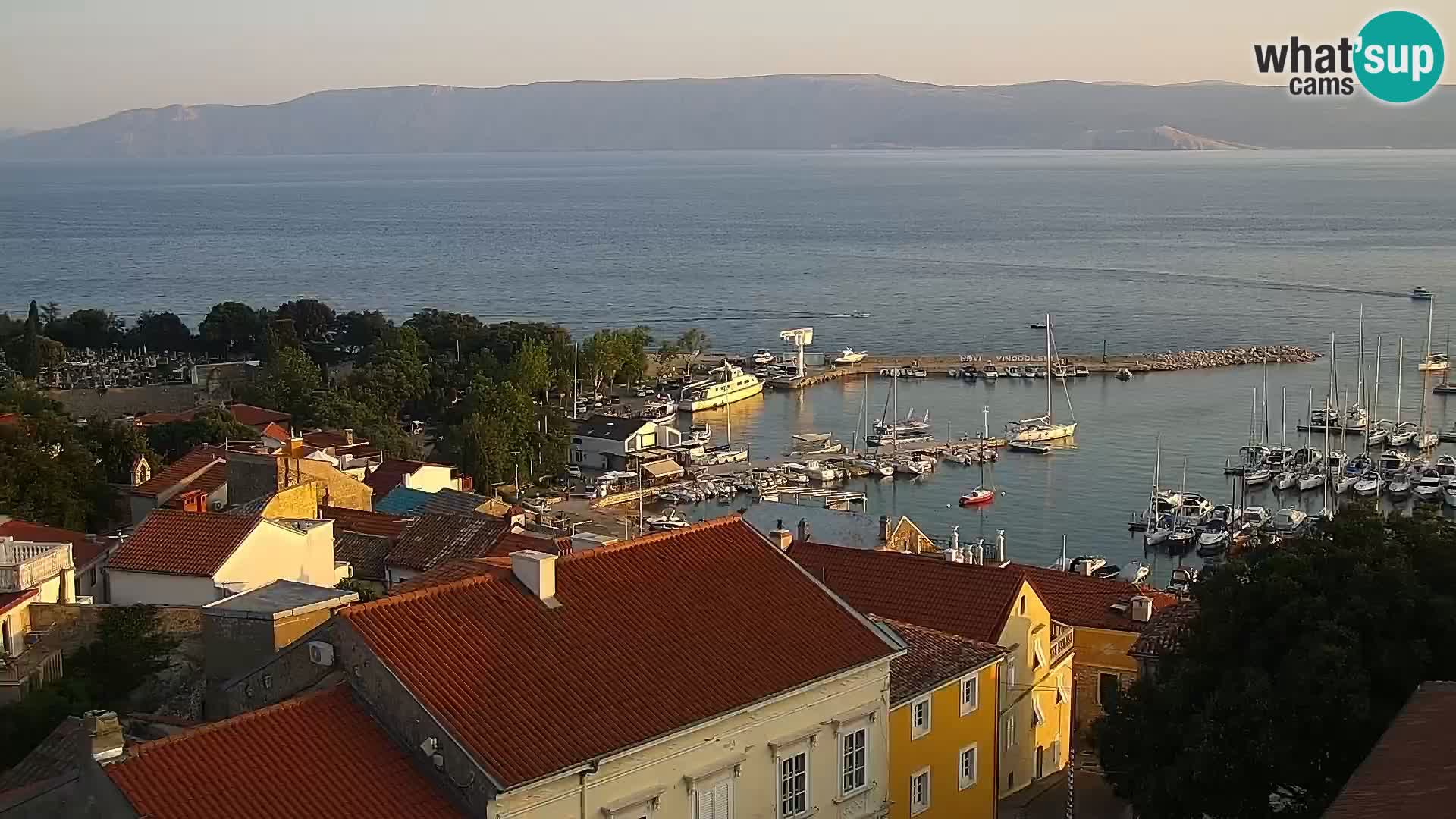 Panoramska spletna kamera Novi Vinodolski – Dalmacija v živo