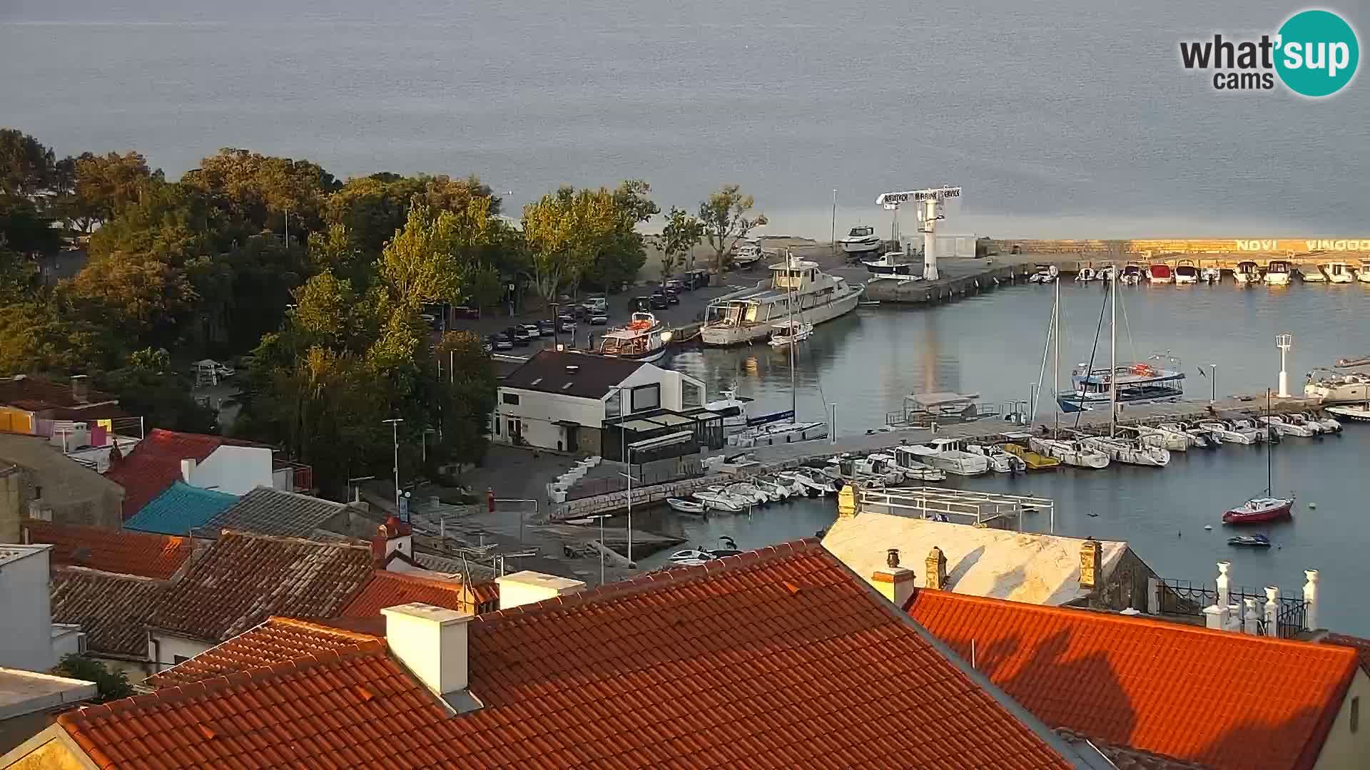 Panoramska spletna kamera Novi Vinodolski – Dalmacija v živo