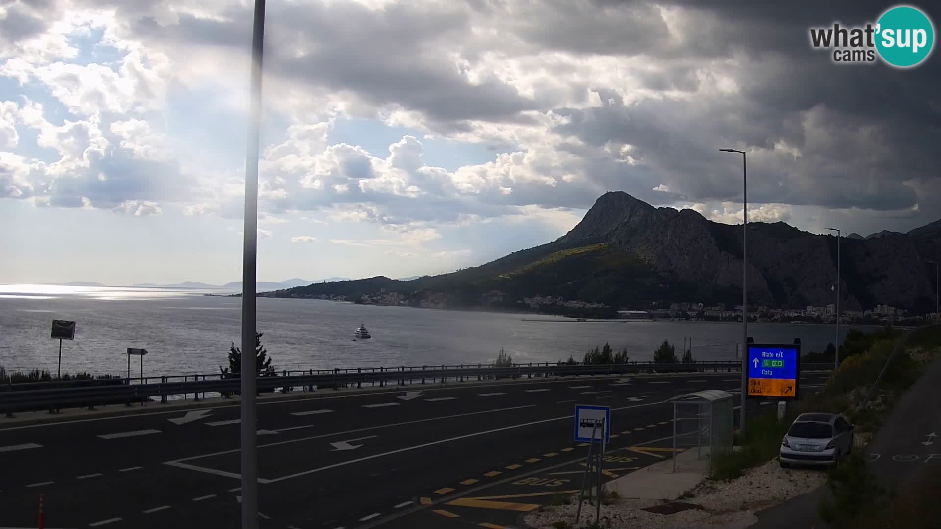 Webcam Omiš – panorama of city and mouth of Cetina