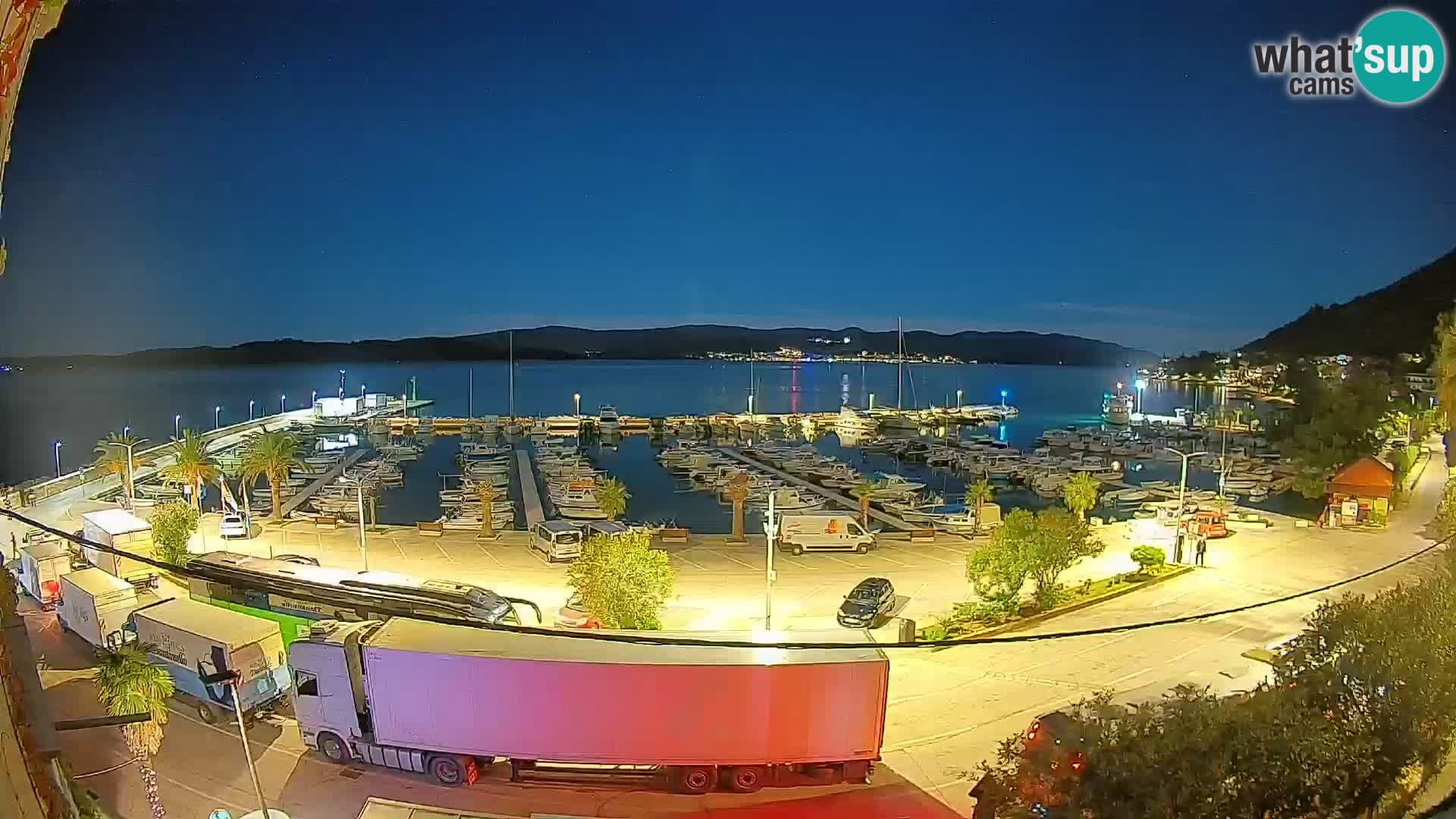 Webcam Orebić Riva – Ferry to Korčula Live