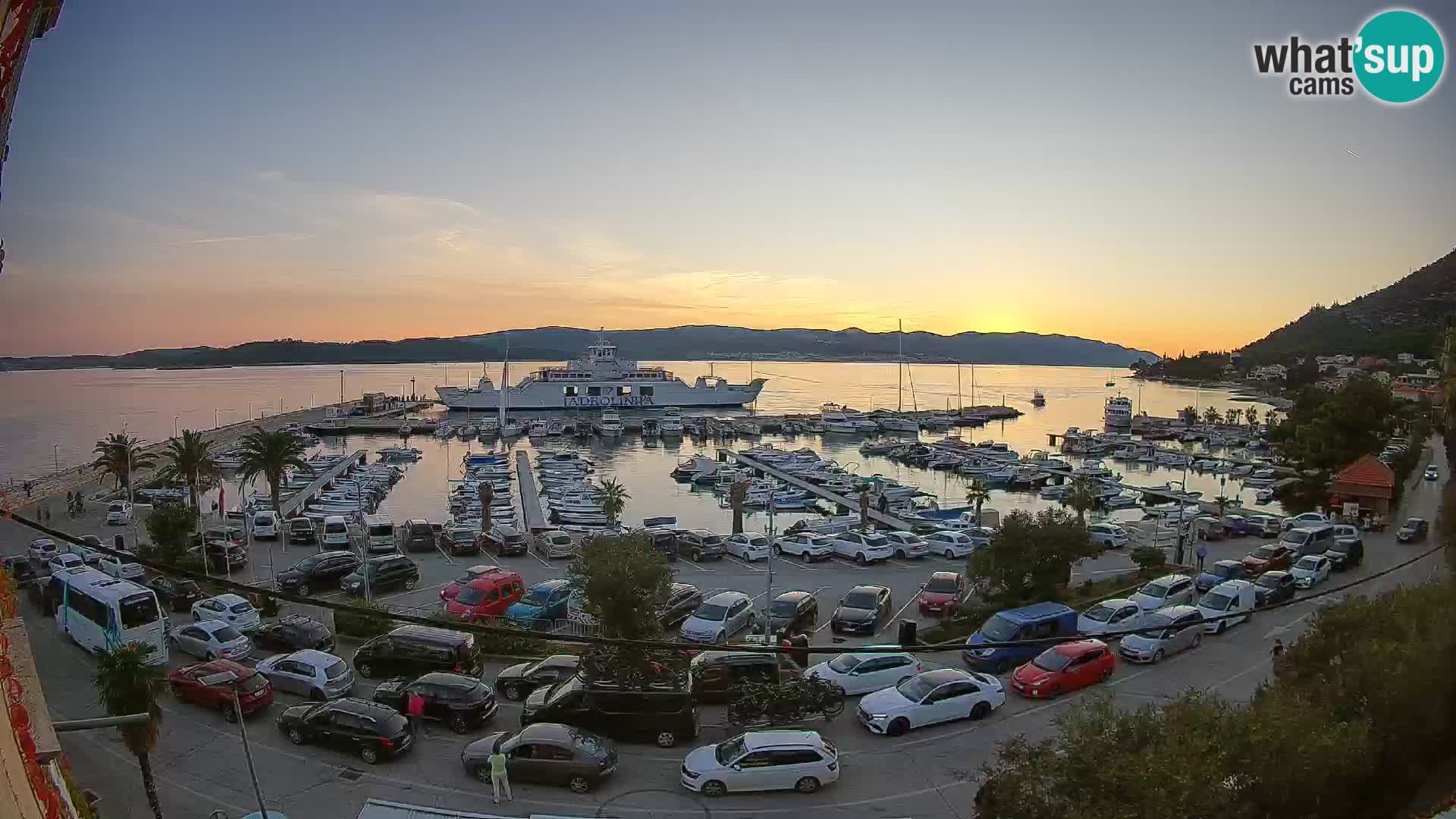 Web kamera Orebić Riva – Trajekt za Korčulu uživo