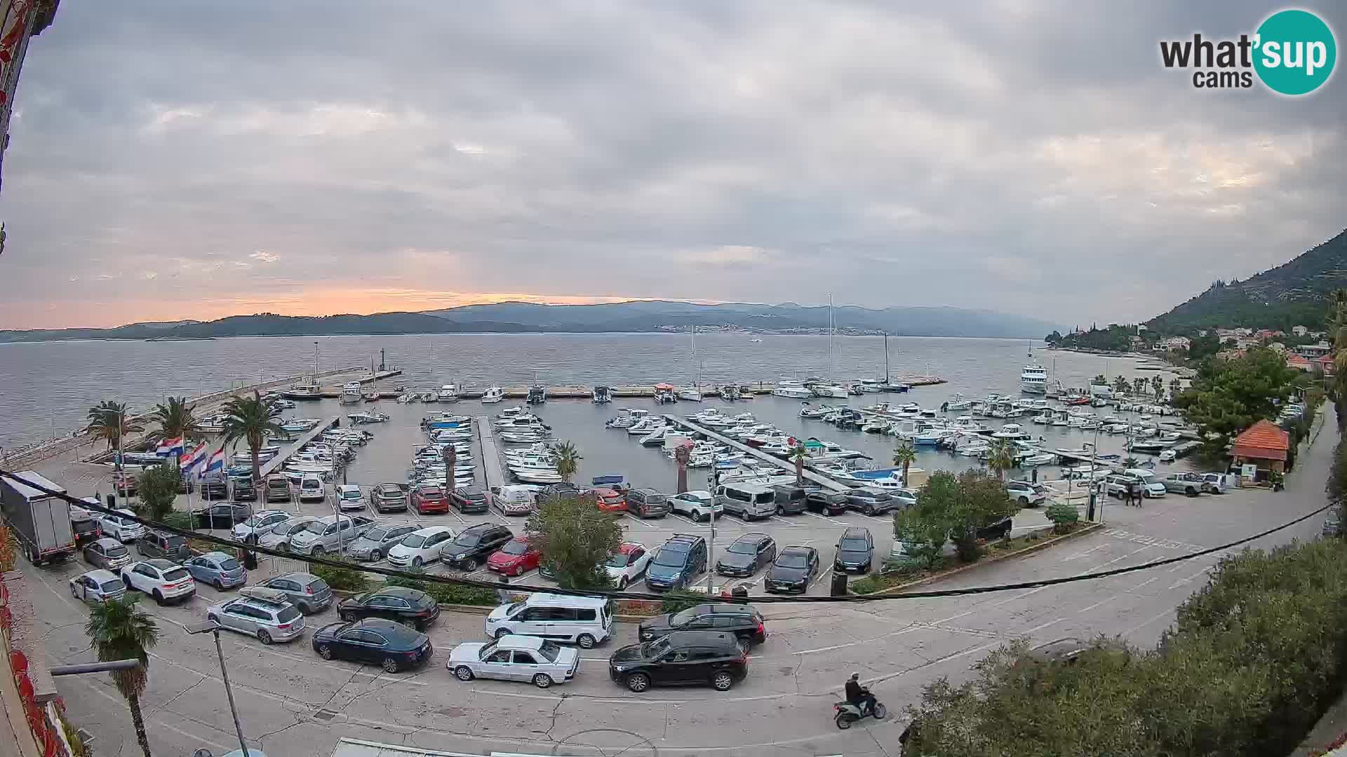 Spletna kamera Orebić Riva – Trajekt za Korčulo v živo