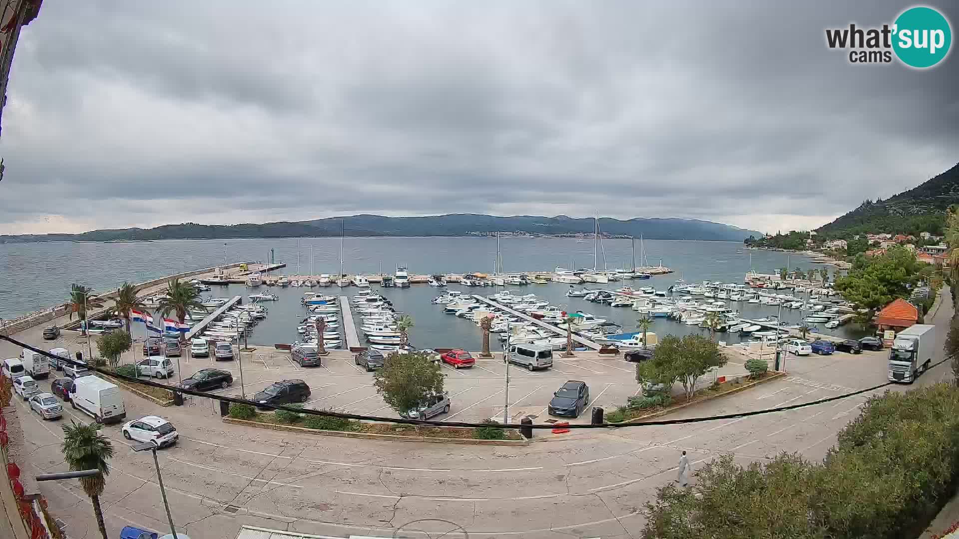 Web kamera Orebić Riva – Trajekt za Korčulu uživo