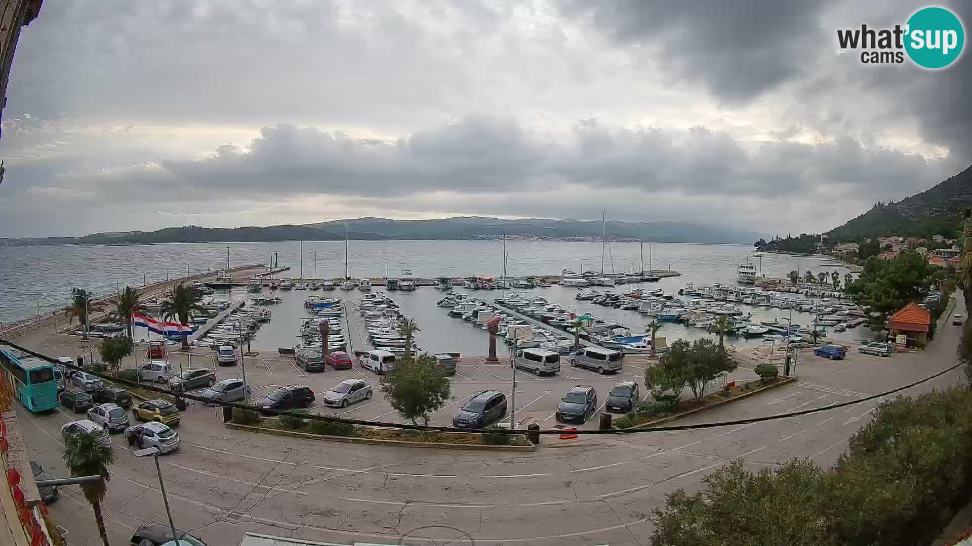 Web kamera Orebić Riva – Trajekt za Korčulu uživo