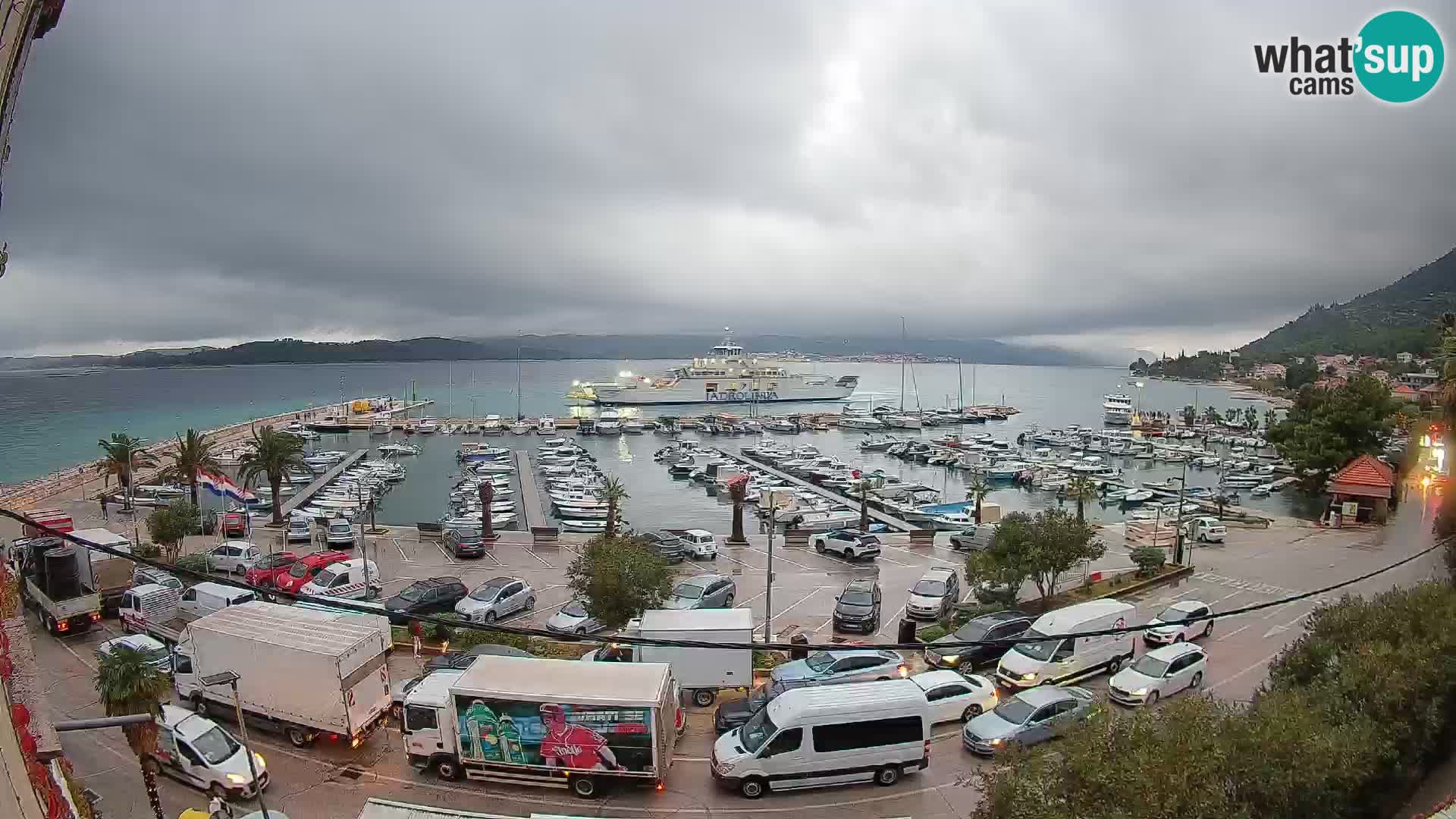 Web kamera Orebić Riva – Trajekt za Korčulu uživo