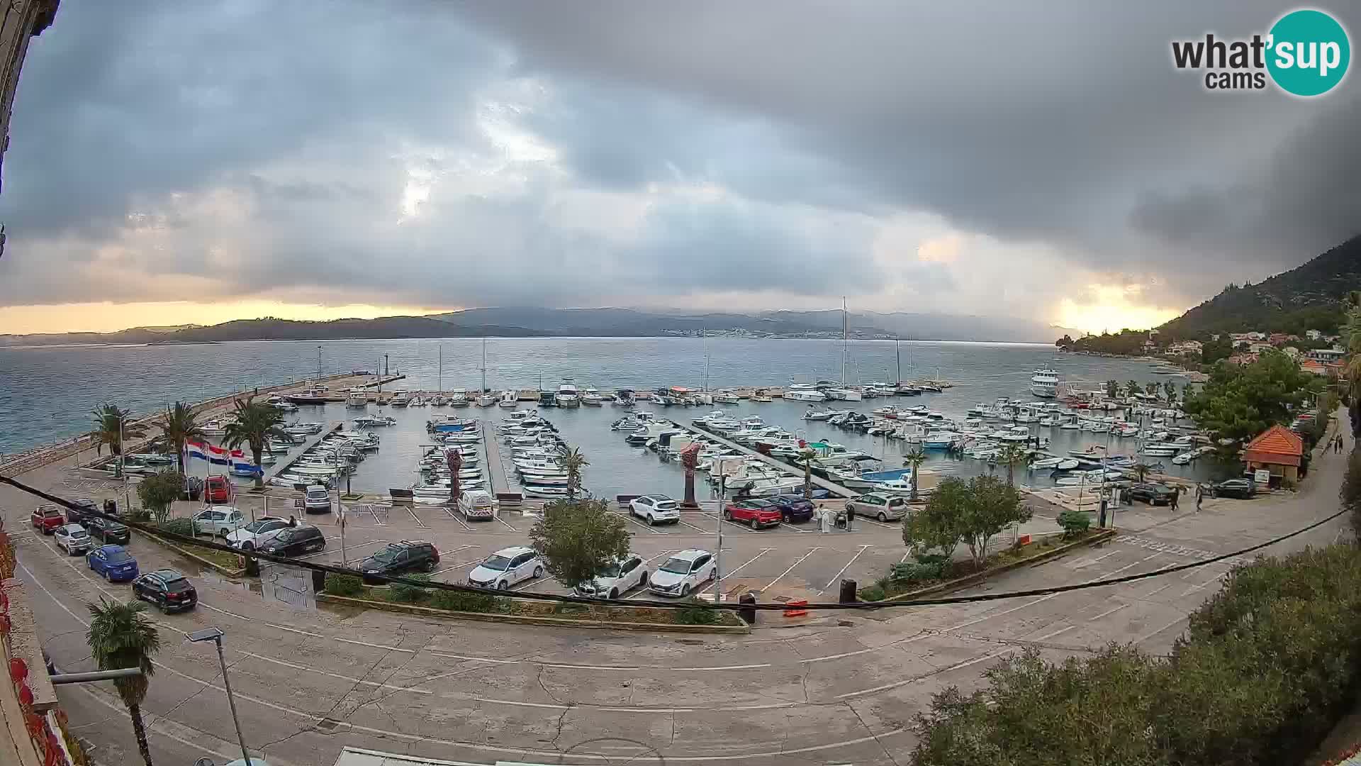 Web kamera Orebić Riva – Trajekt za Korčulu uživo