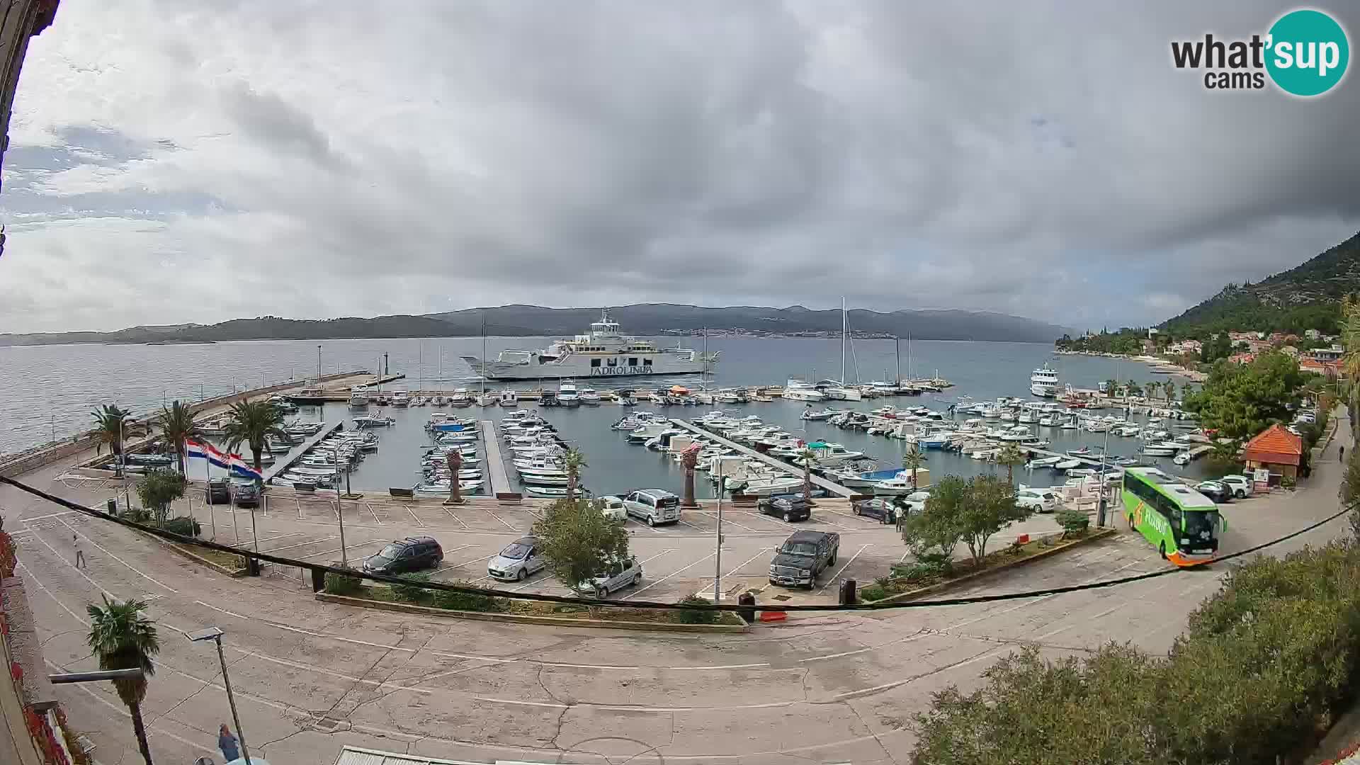 Web kamera Orebić Riva – Trajekt za Korčulu uživo