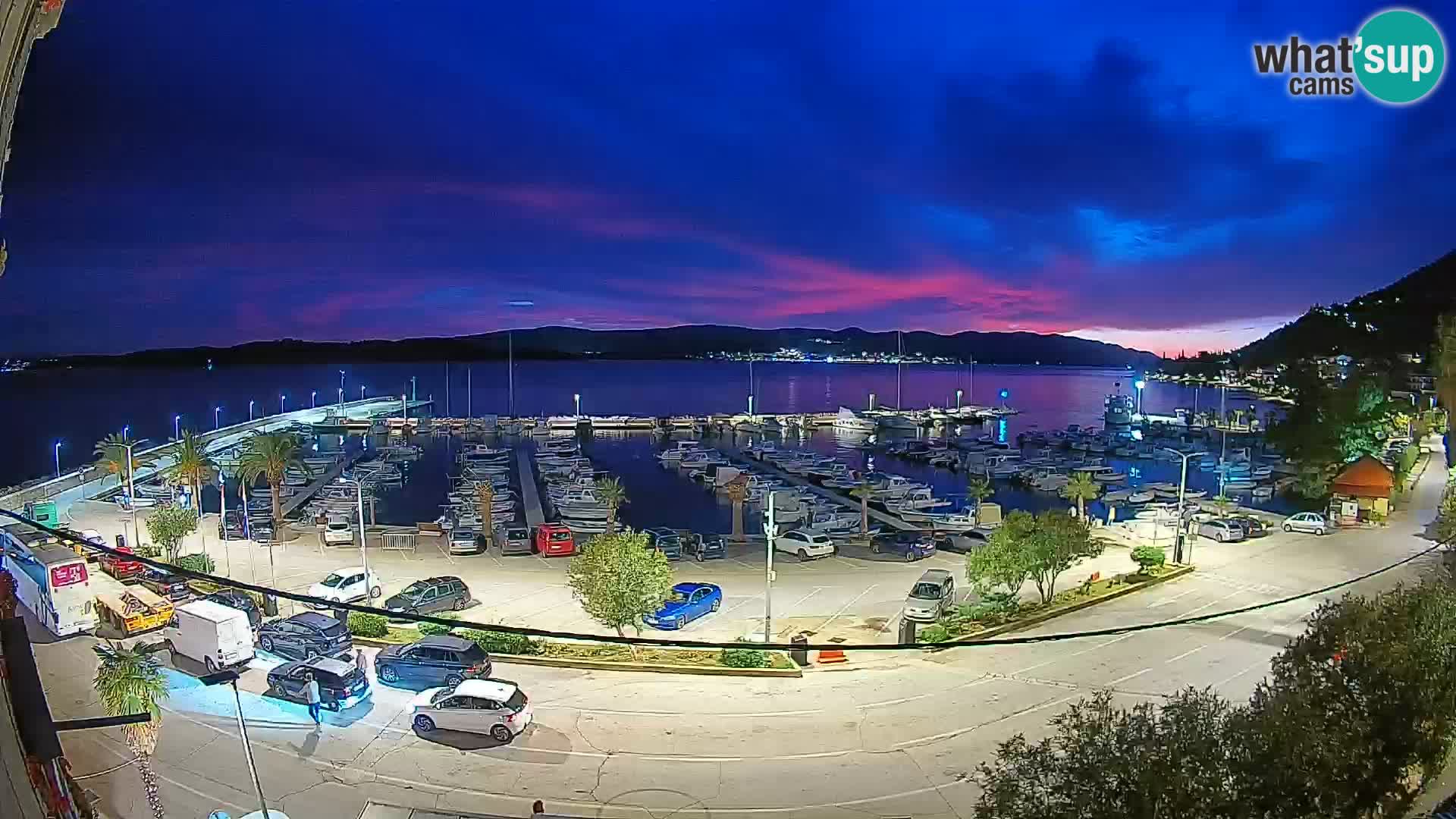 Web kamera Orebić Riva – Trajekt za Korčulu uživo