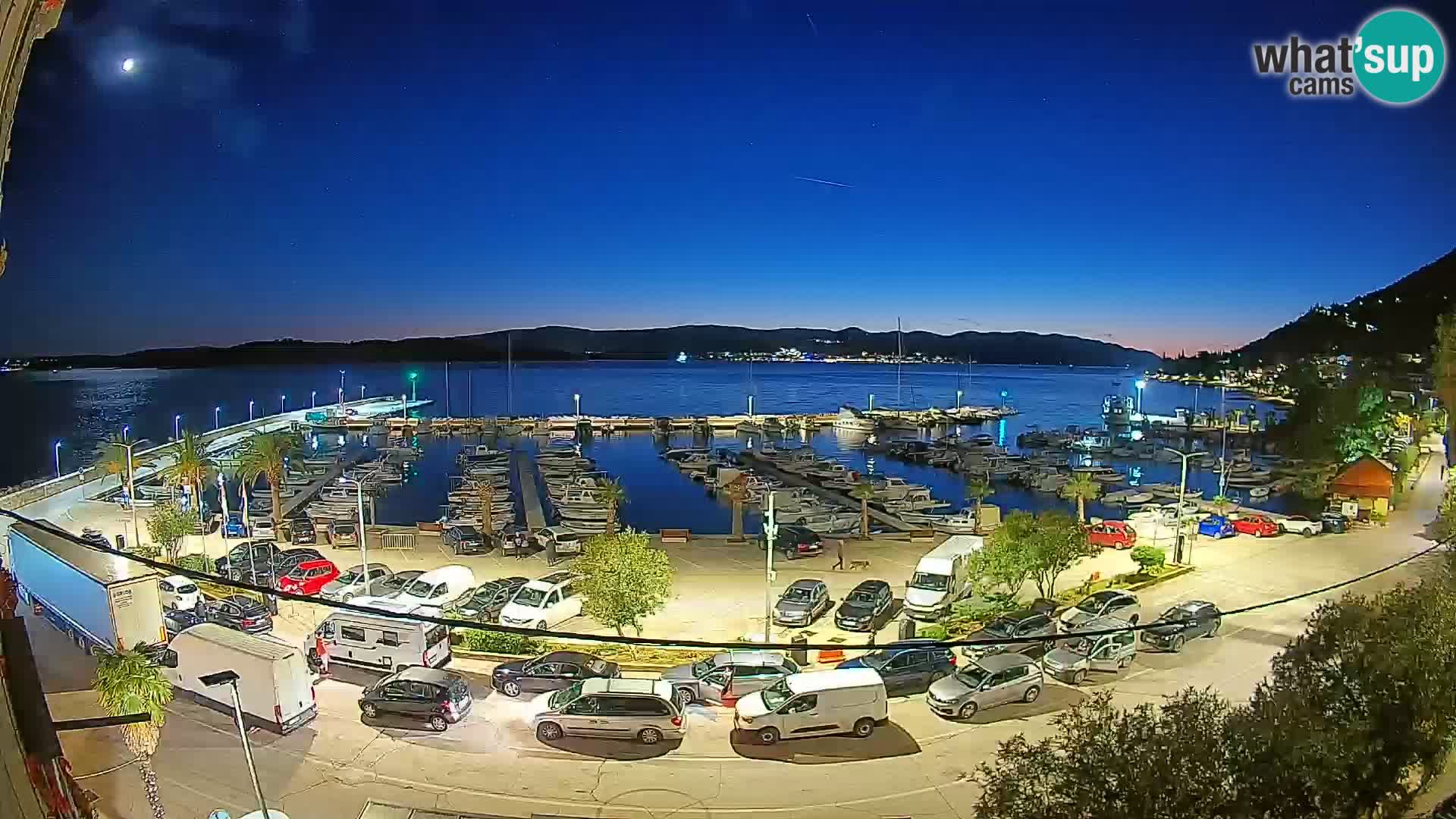 Webcam Orebić Riva – Ferry to Korčula Live
