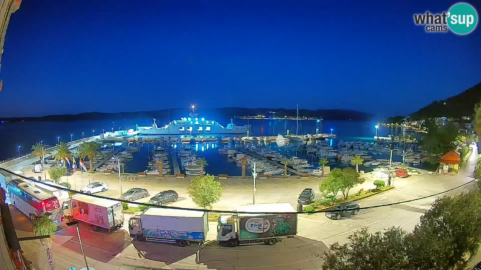 Spletna kamera Orebić Riva – Trajekt za Korčulo v živo