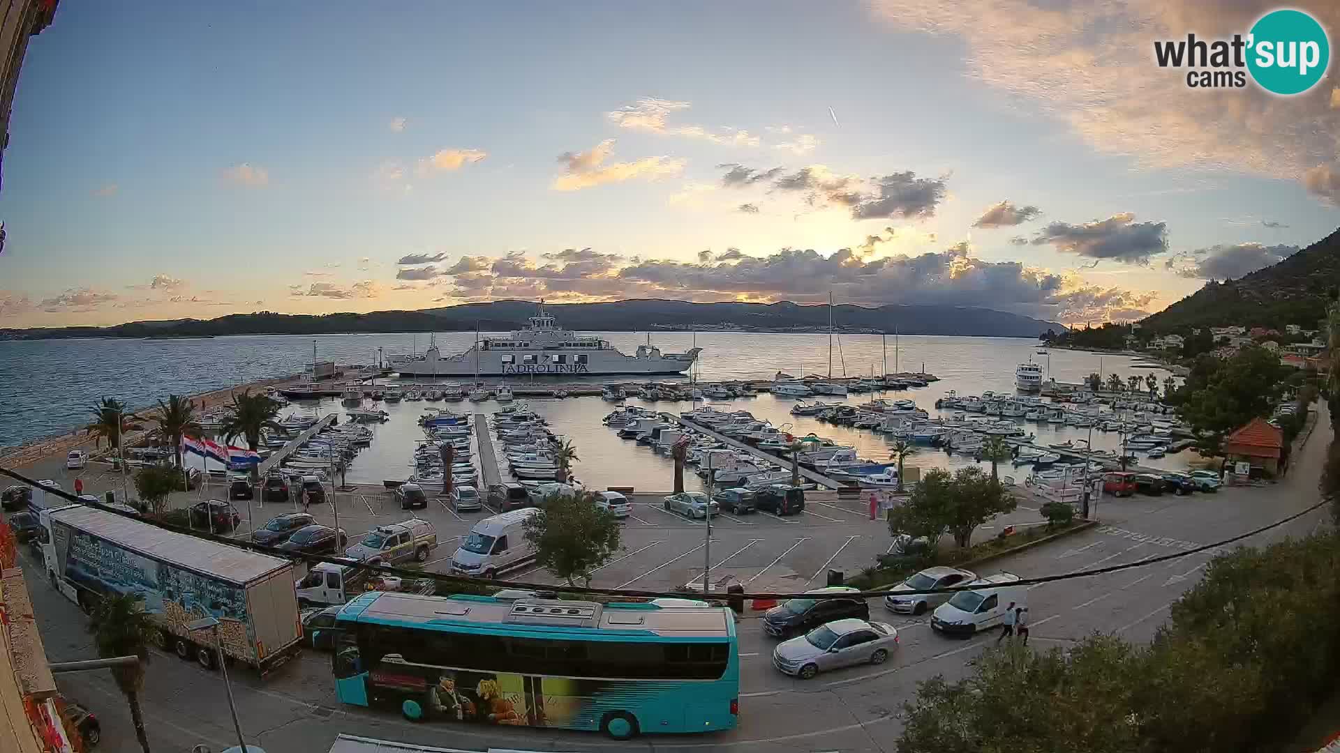 Spletna kamera Orebić Riva – Trajekt za Korčulo v živo