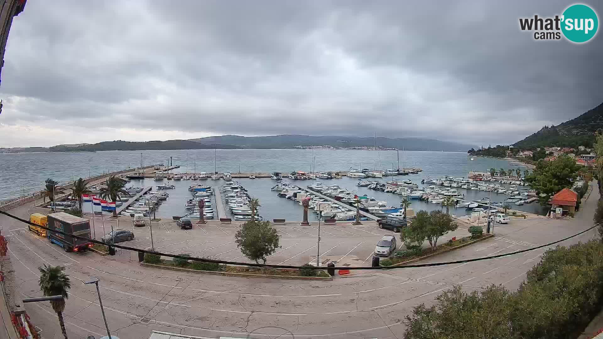 Web kamera Orebić Riva – Trajekt za Korčulu uživo