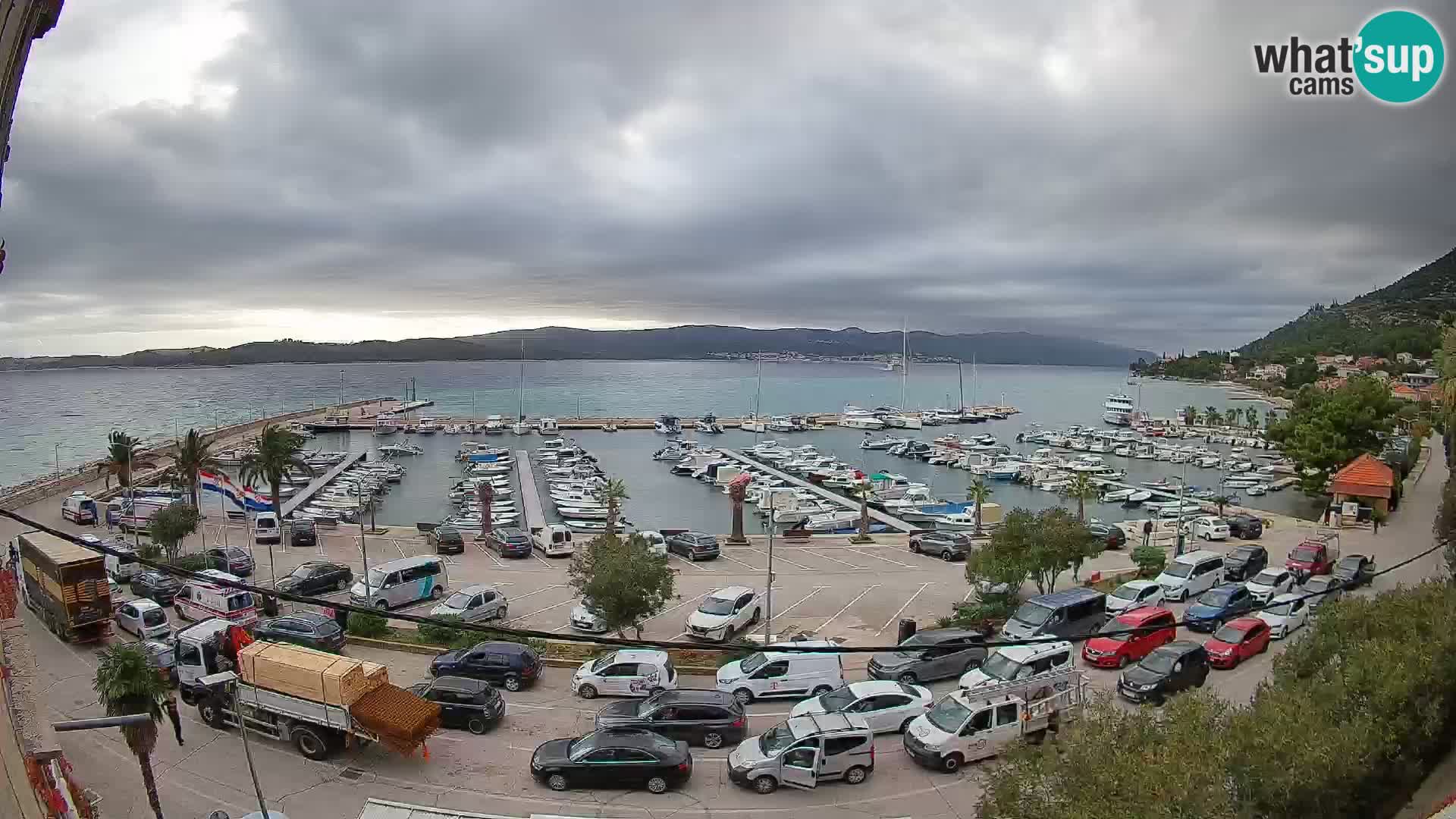 Web kamera Orebić Riva – Trajekt za Korčulu uživo