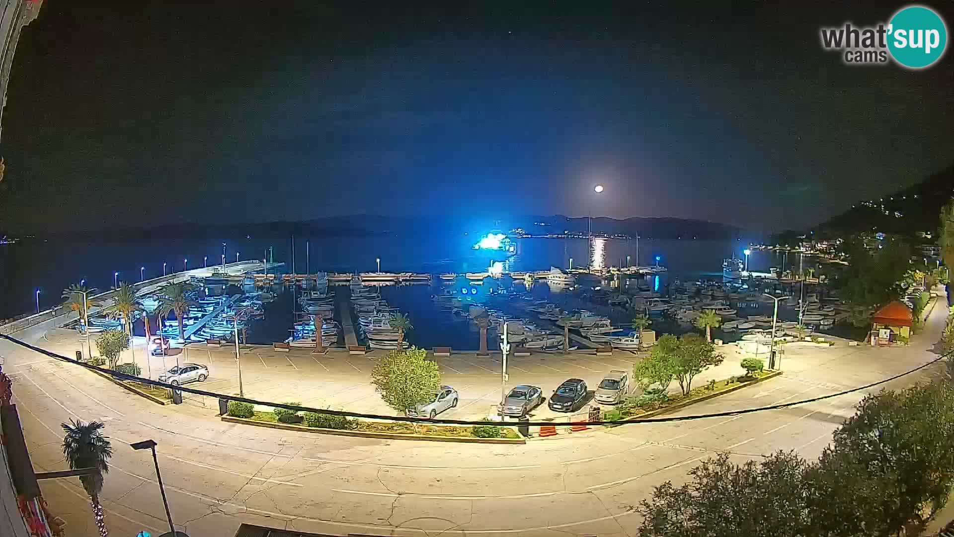 Spletna kamera Orebić Riva – Trajekt za Korčulo v živo