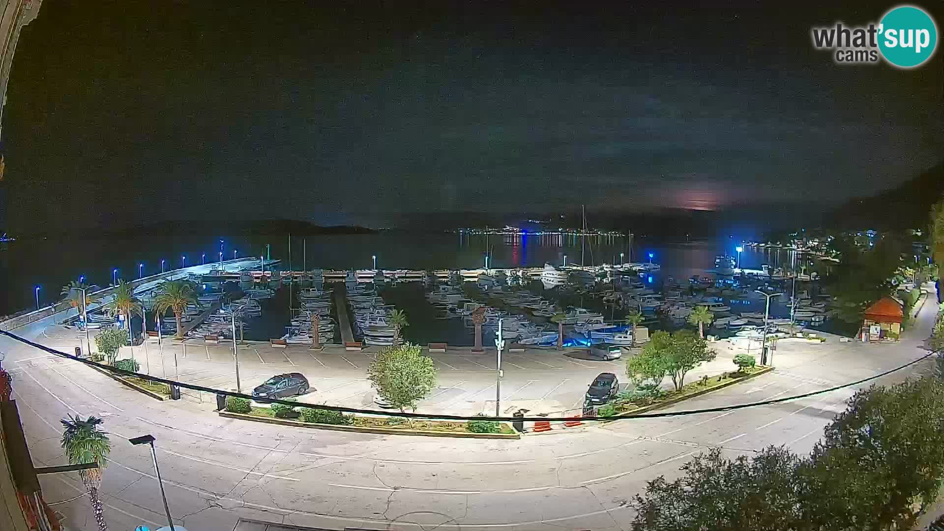 Web kamera Orebić Riva – Trajekt za Korčulu uživo