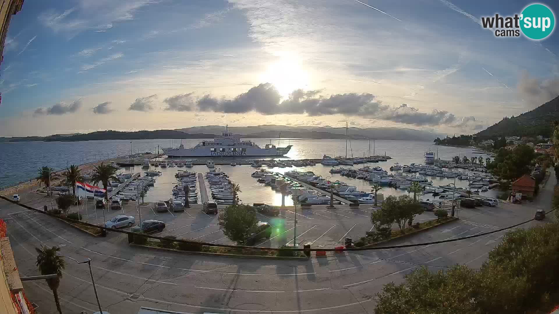 Web kamera Orebić Riva – Trajekt za Korčulu uživo