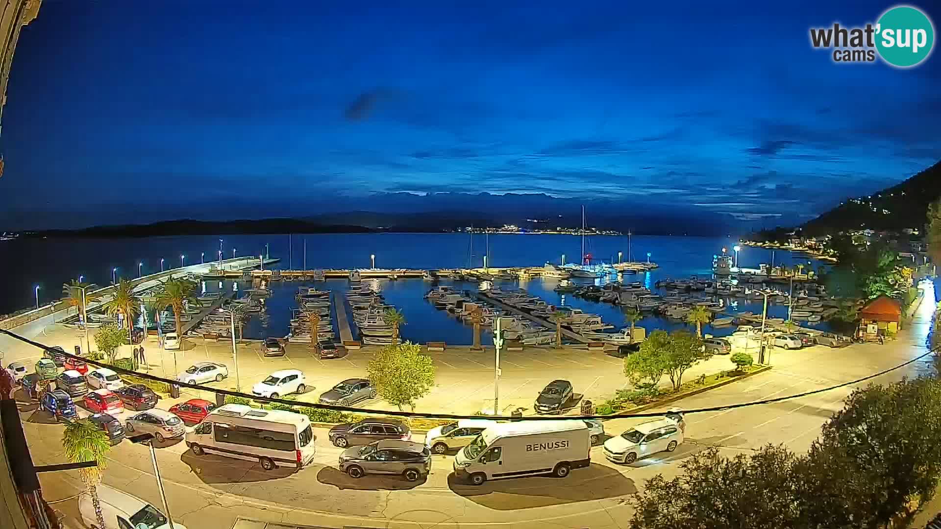 Web kamera Orebić Riva – Trajekt za Korčulu uživo