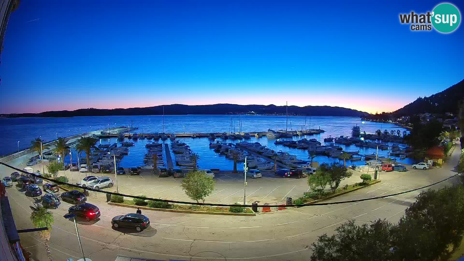 Web kamera Orebić Riva – Trajekt za Korčulu uživo