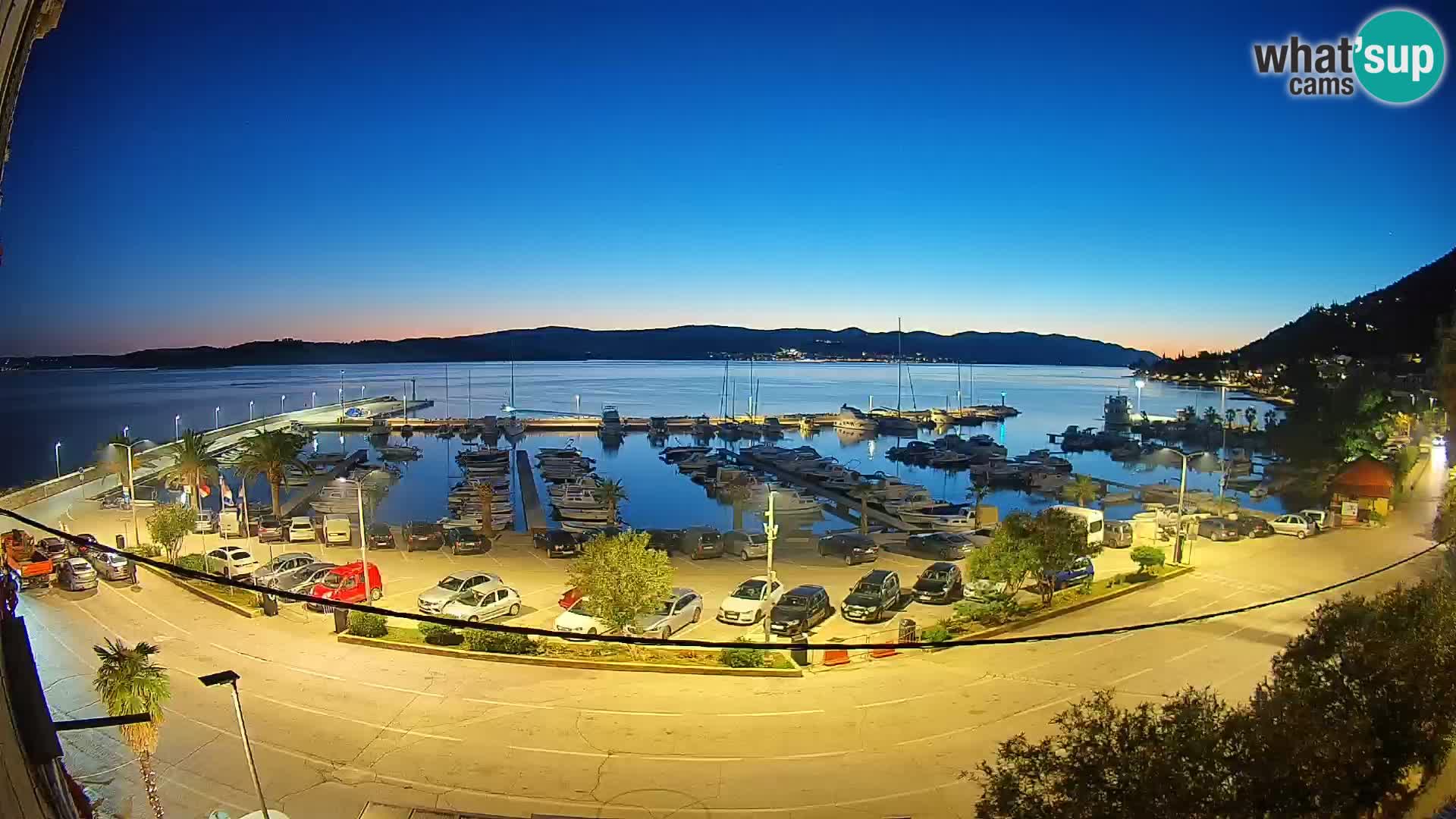 Web kamera Orebić Riva – Trajekt za Korčulu uživo