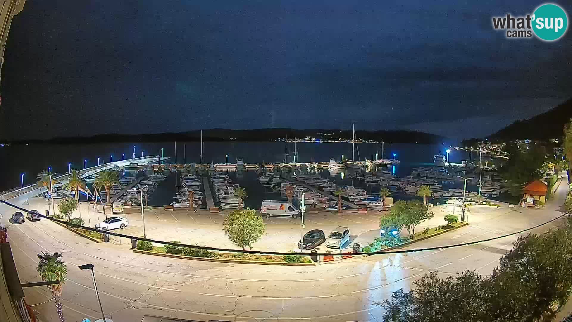 Web kamera Orebić Riva – Trajekt za Korčulu uživo