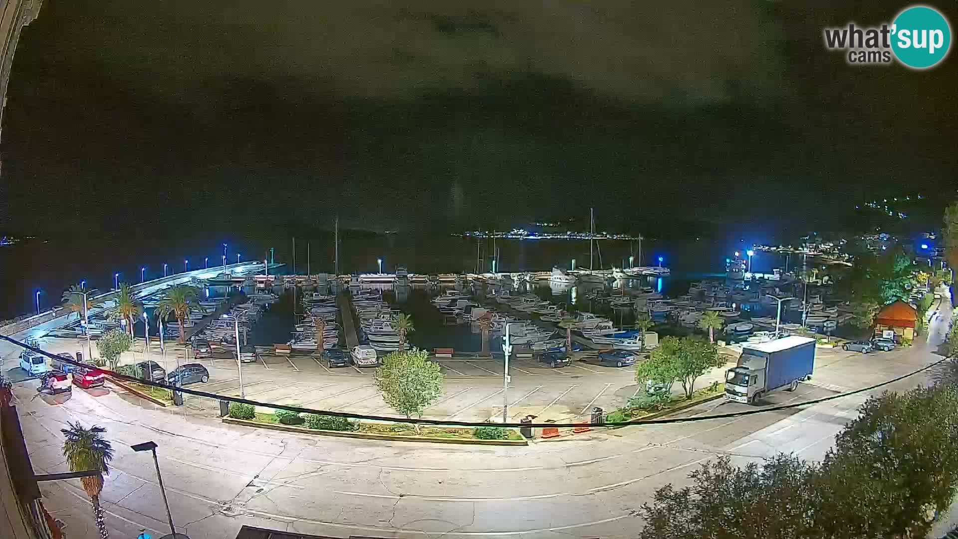 Web kamera Orebić Riva – Trajekt za Korčulu uživo