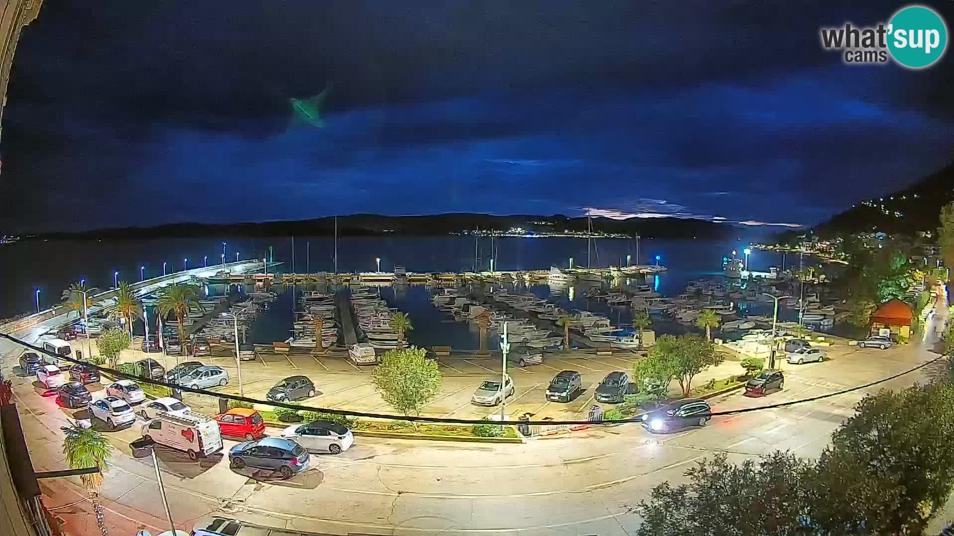 Web kamera Orebić Riva – Trajekt za Korčulu uživo