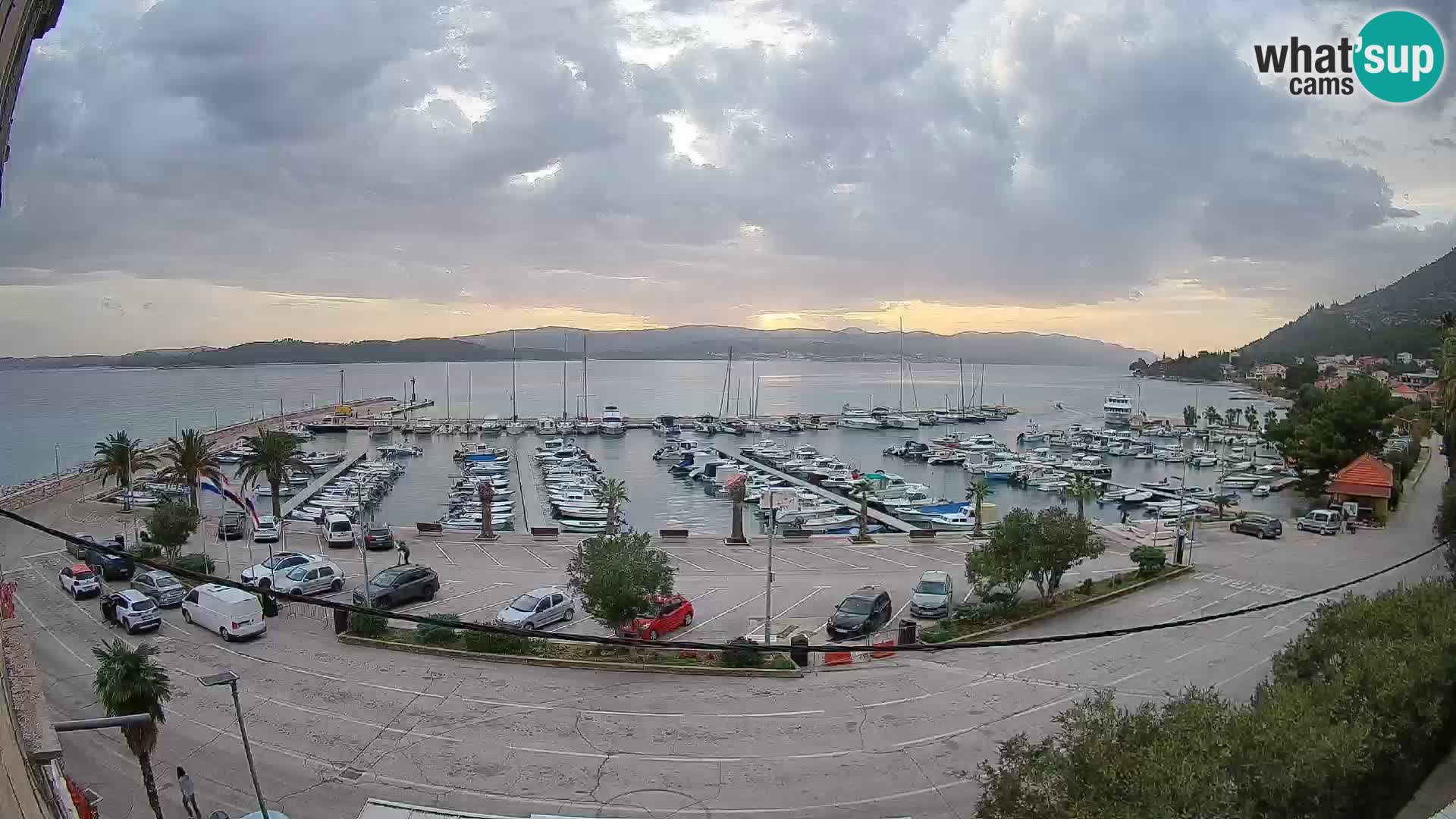 Web kamera Orebić Riva – Trajekt za Korčulu uživo