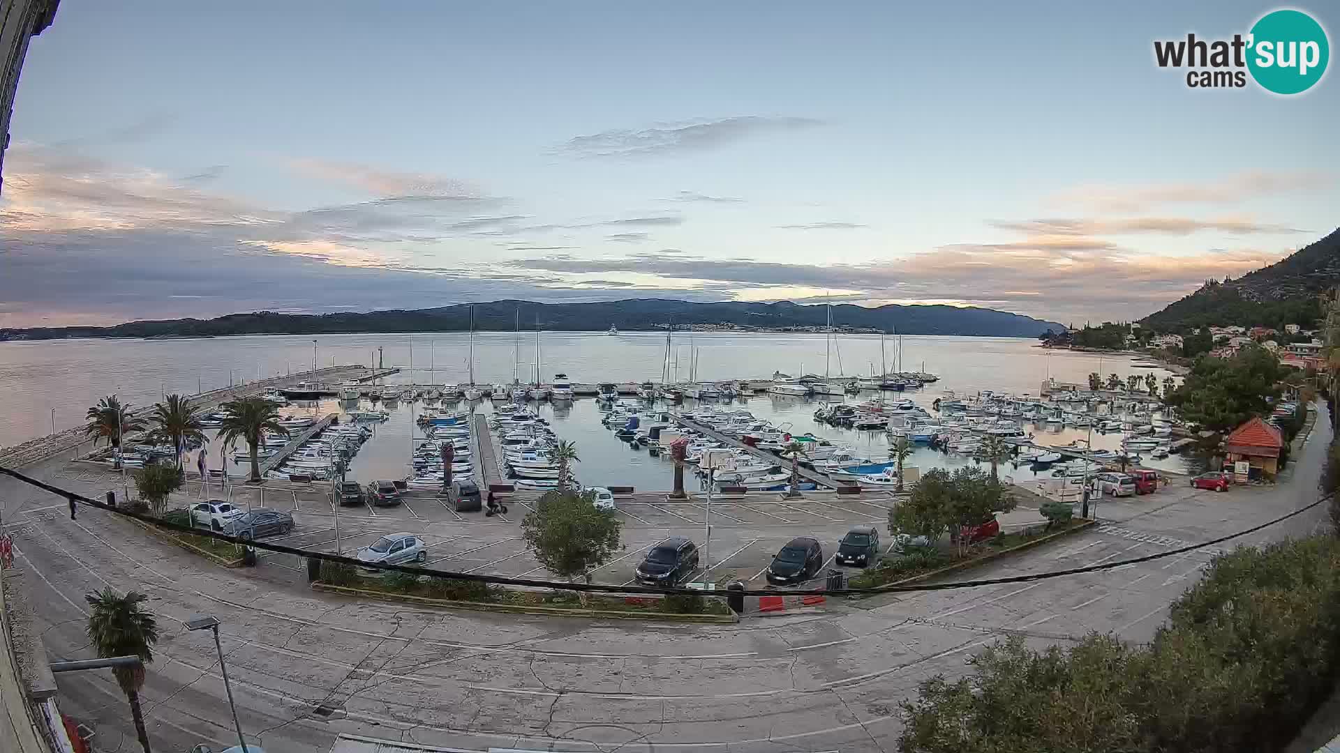 Web kamera Orebić Riva – Trajekt za Korčulu uživo