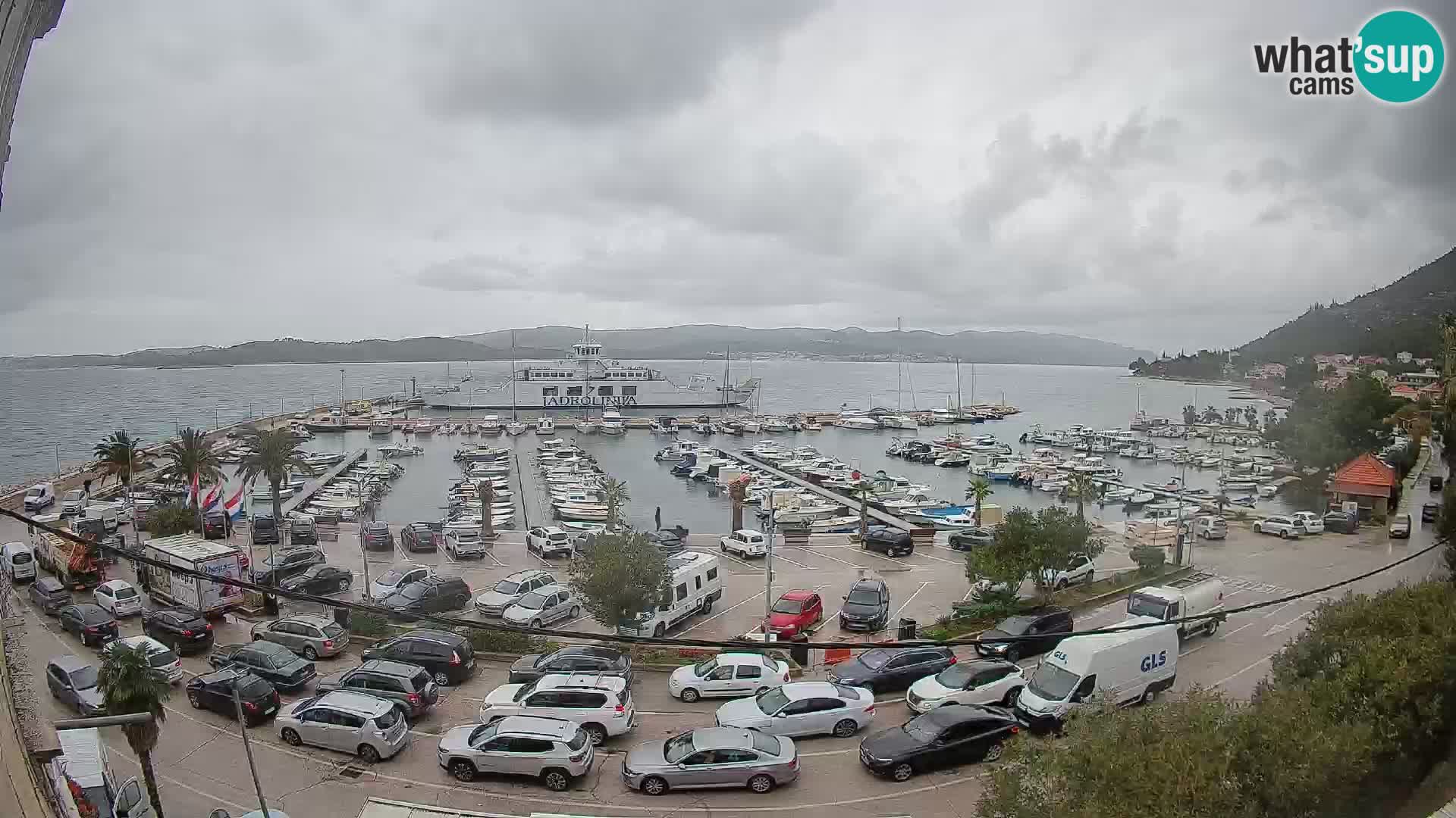 Spletna kamera Orebić Riva – Trajekt za Korčulo v živo