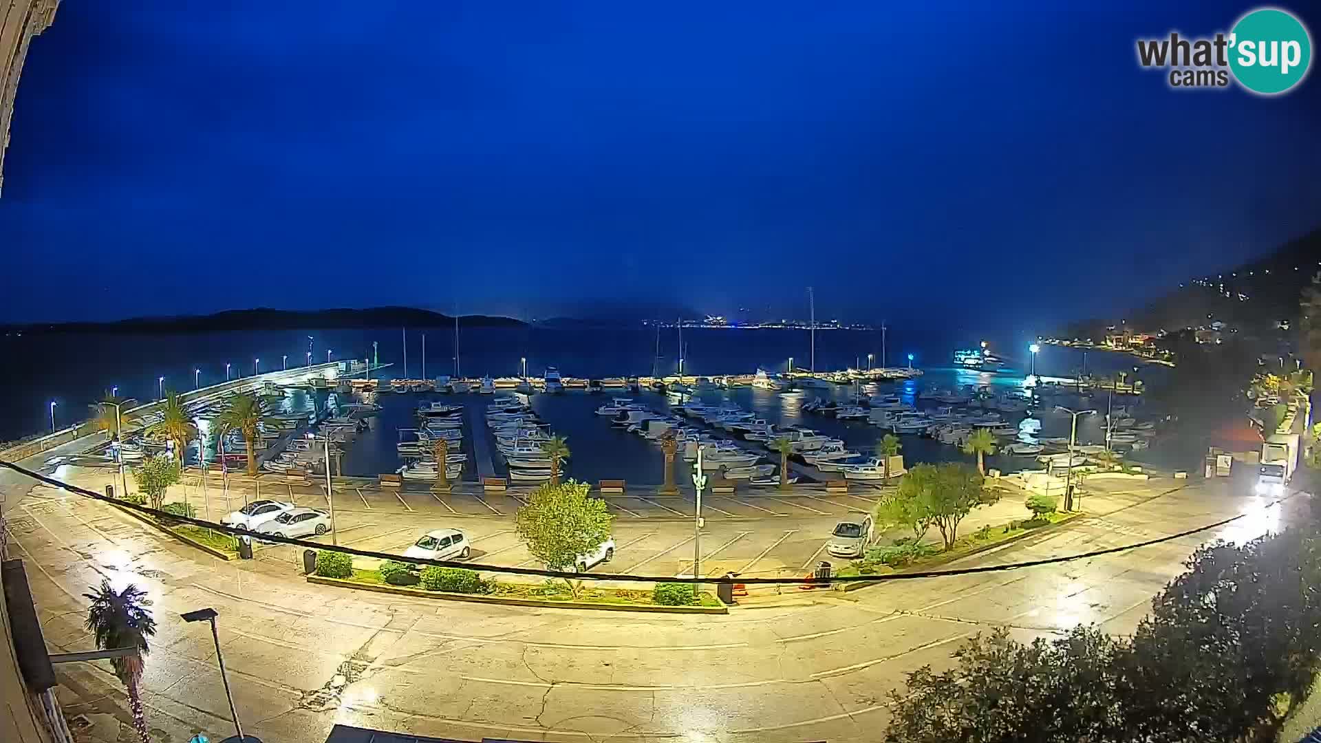 Web kamera Orebić Riva – Trajekt za Korčulu uživo