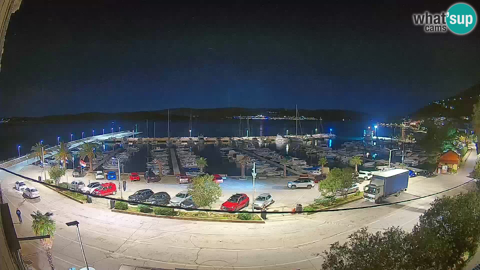 Web kamera Orebić Riva – Trajekt za Korčulu uživo