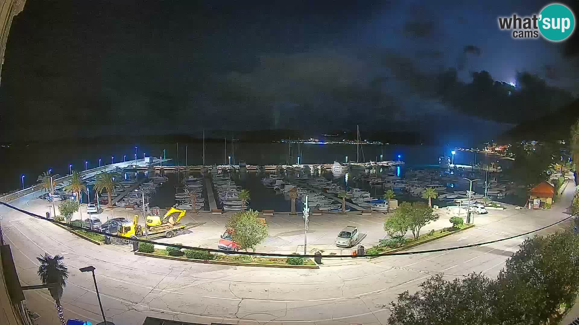 Web kamera Orebić Riva – Trajekt za Korčulu uživo