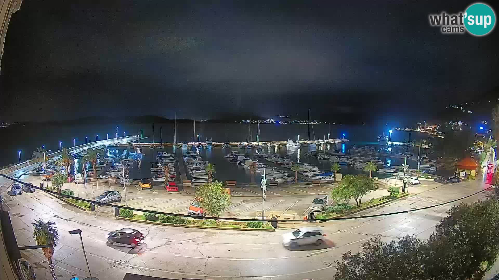 Web kamera Orebić Riva – Trajekt za Korčulu uživo