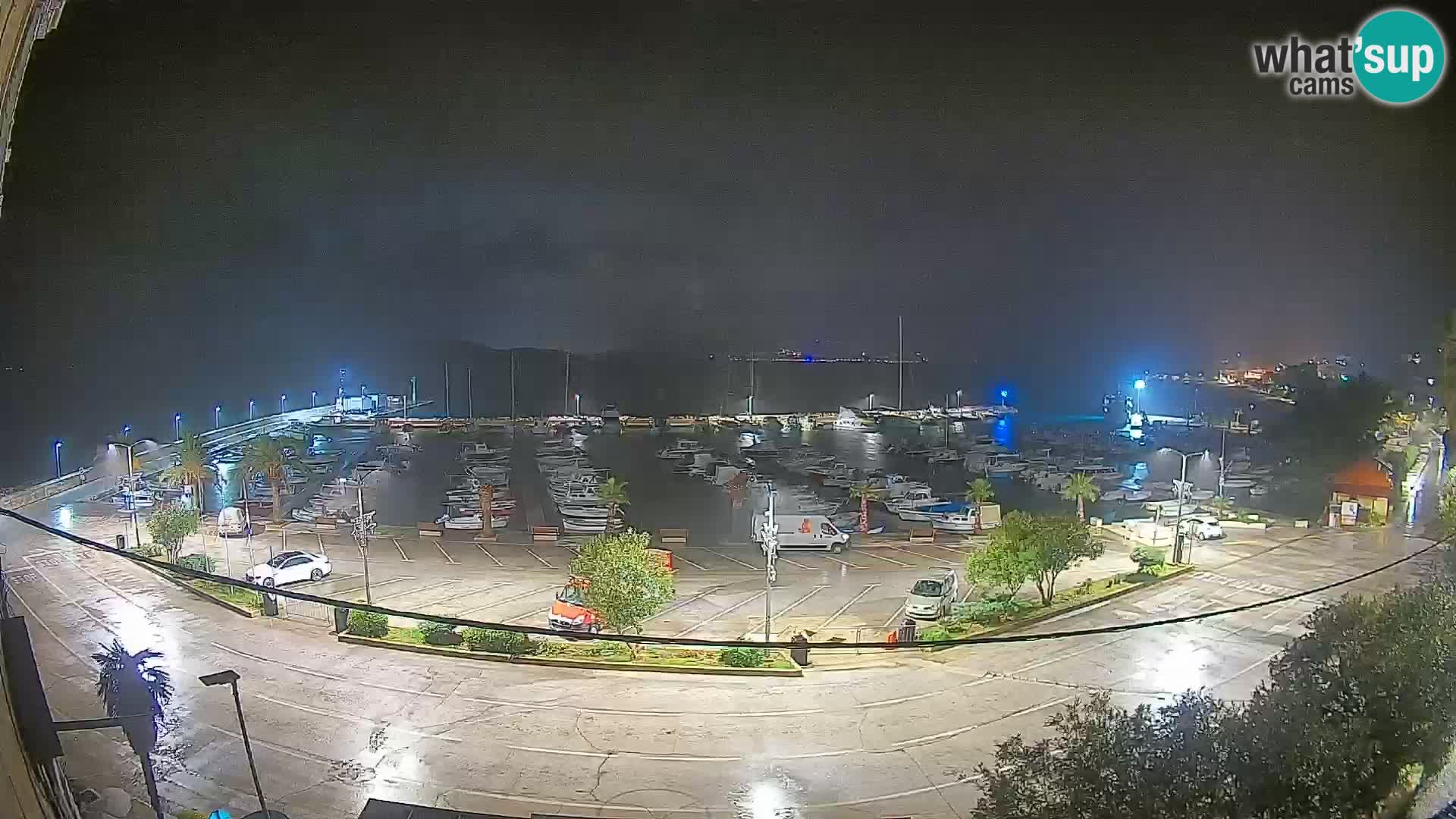 Web kamera Orebić Riva – Trajekt za Korčulu uživo