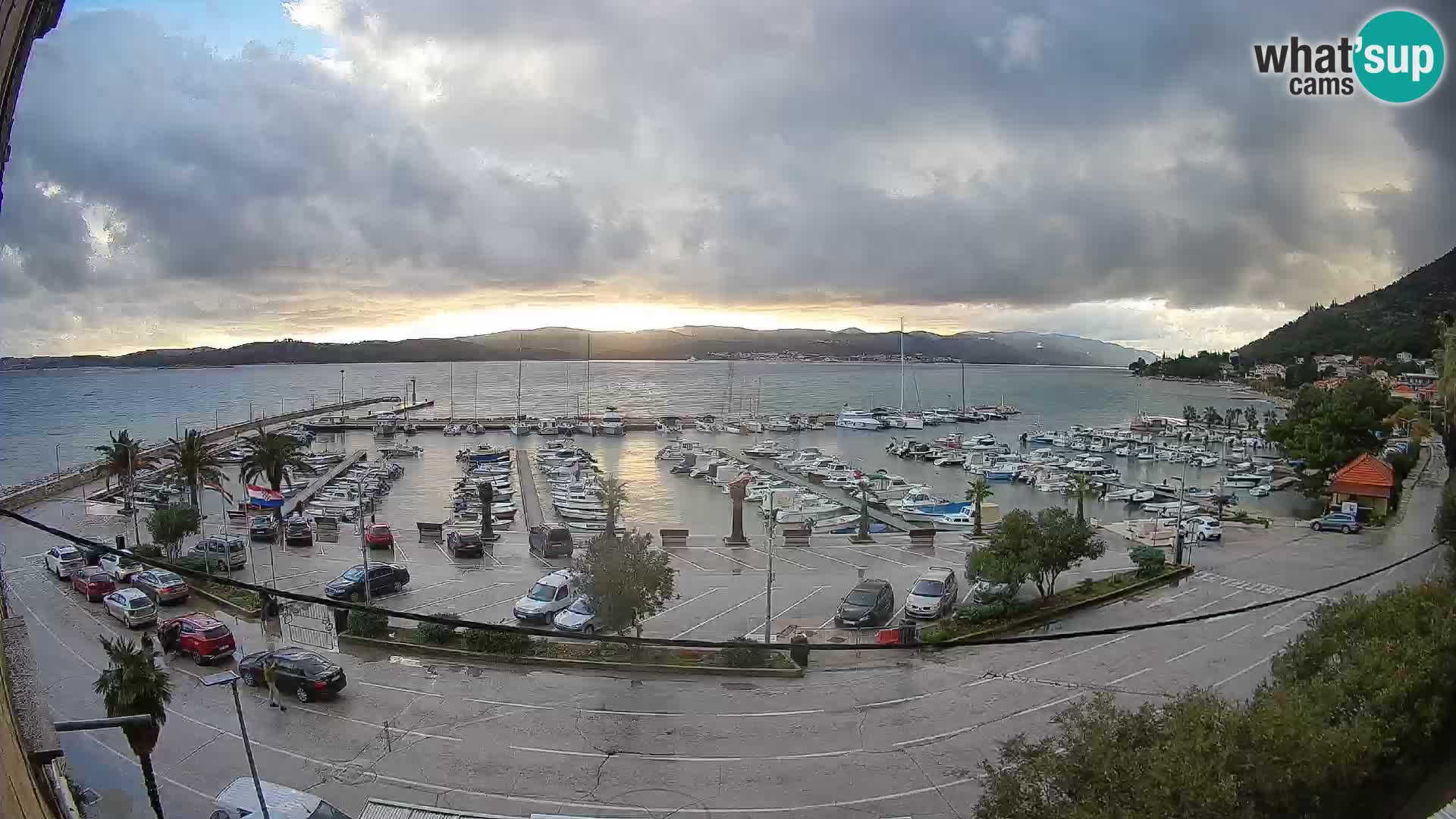 Spletna kamera Orebić Riva – Trajekt za Korčulo v živo