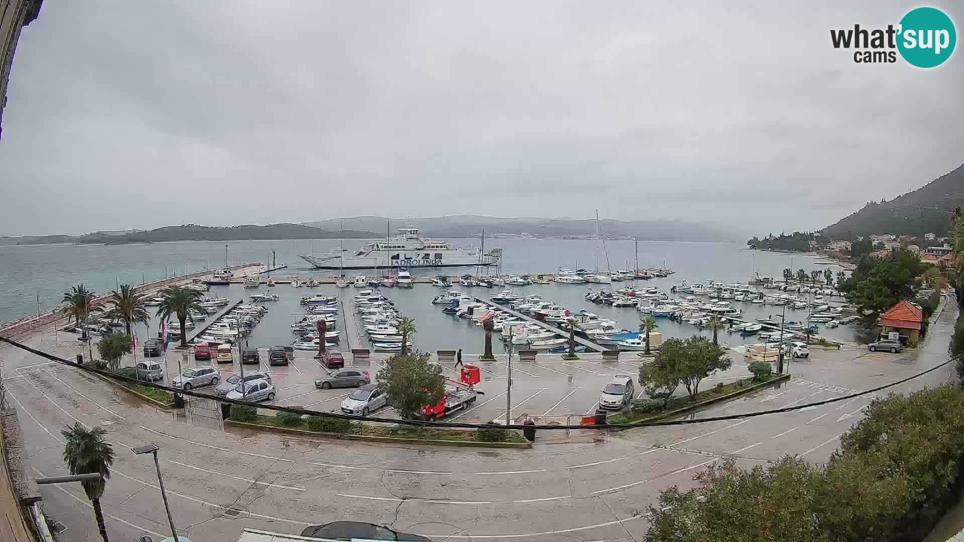 Web kamera Orebić Riva – Trajekt za Korčulu uživo