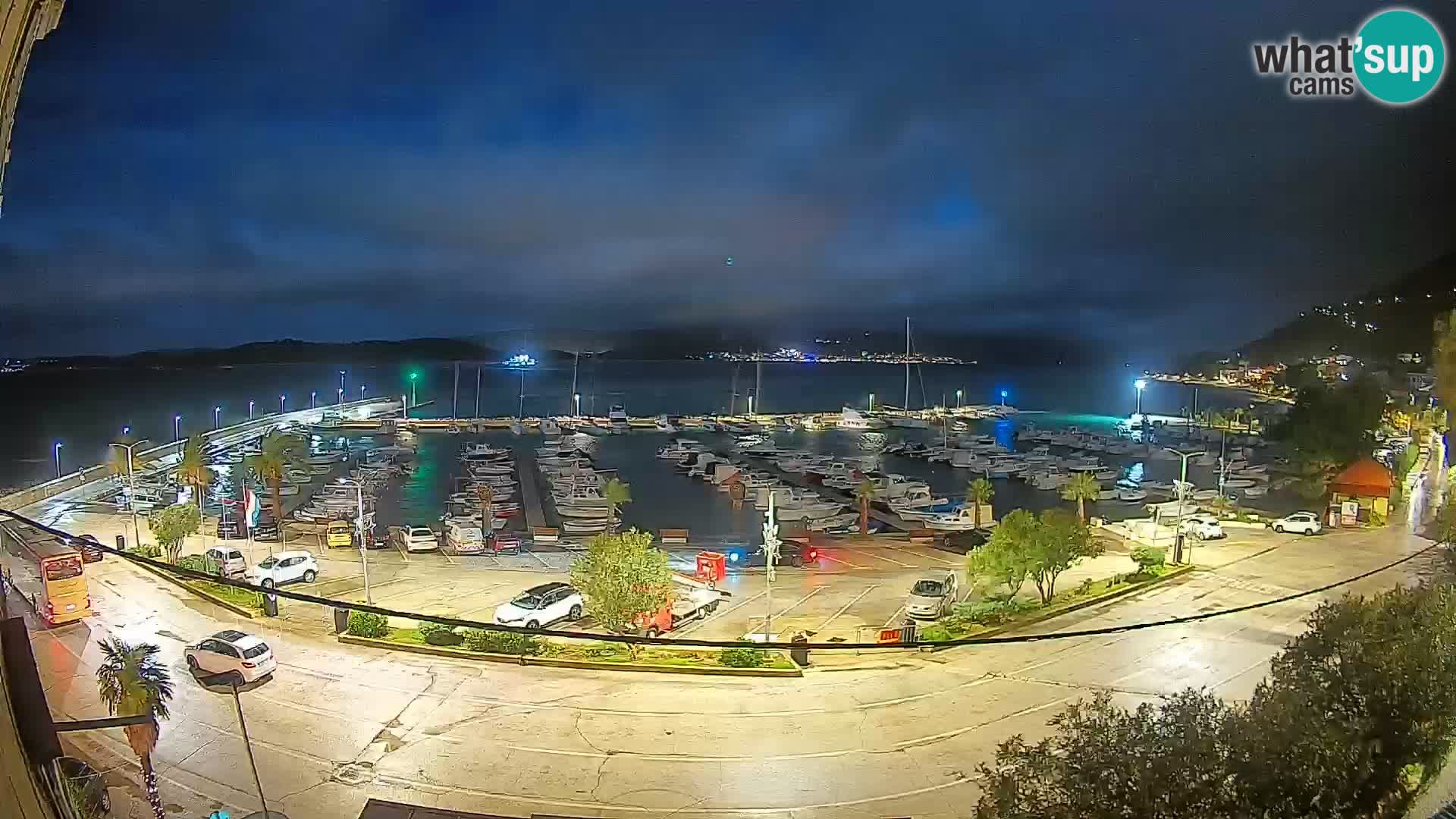 Web kamera Orebić Riva – Trajekt za Korčulu uživo