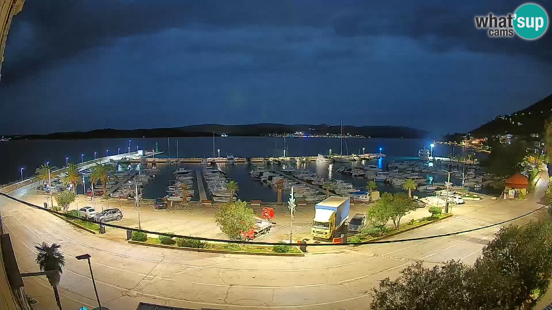 Web kamera Orebić Riva – Trajekt za Korčulu uživo