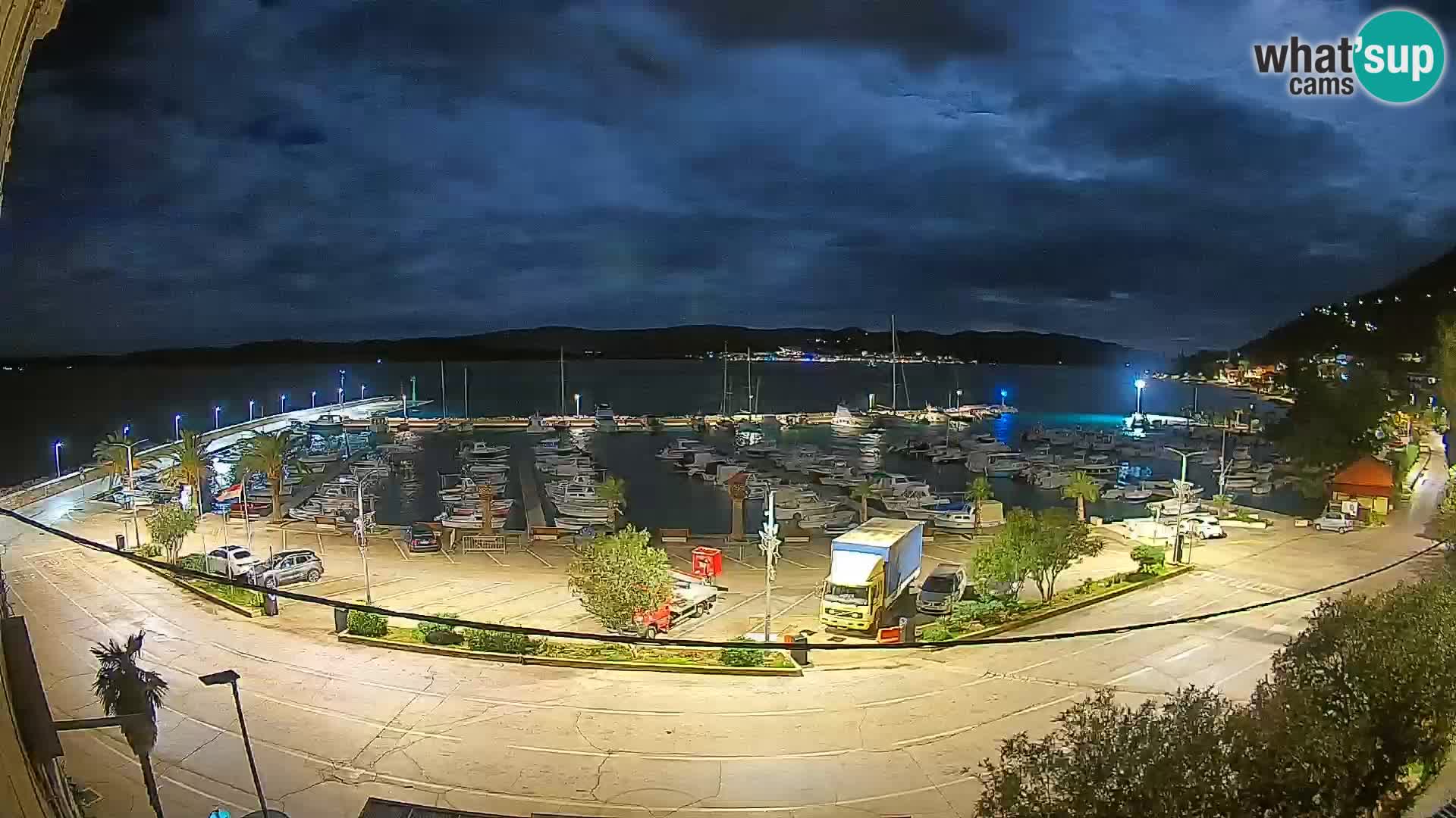 Web kamera Orebić Riva – Trajekt za Korčulu uživo