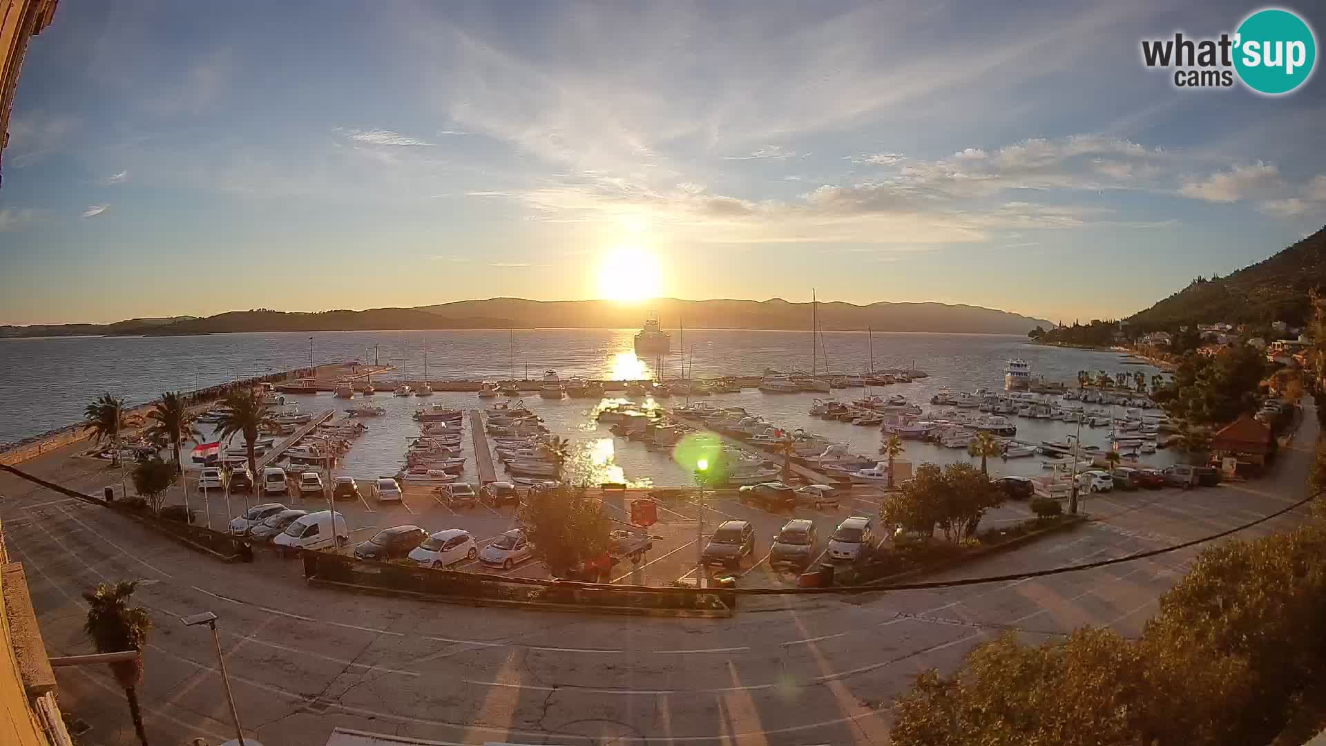 Web kamera Orebić Riva – Trajekt za Korčulu uživo
