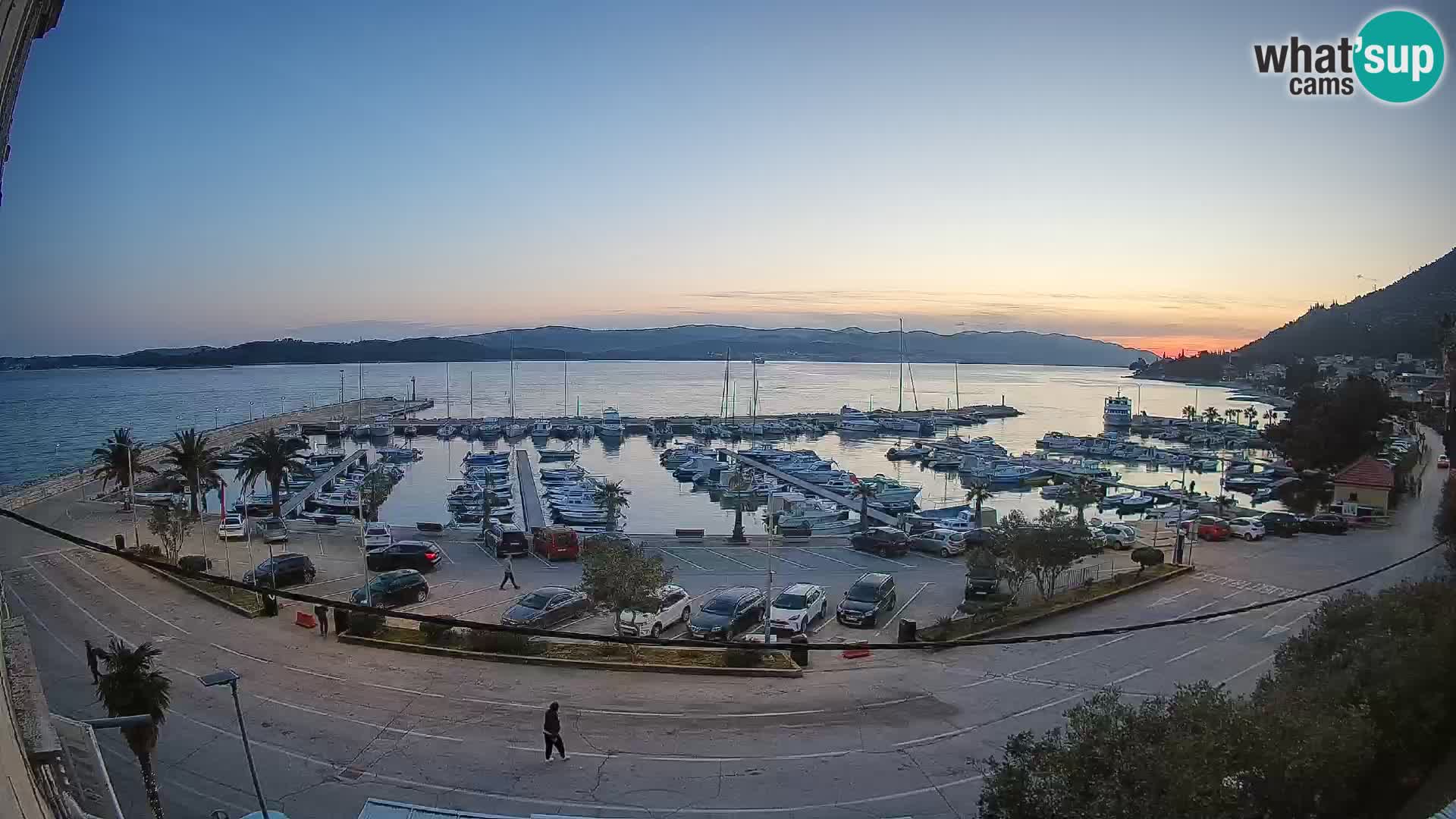 Web kamera Orebić Riva – Trajekt za Korčulu uživo