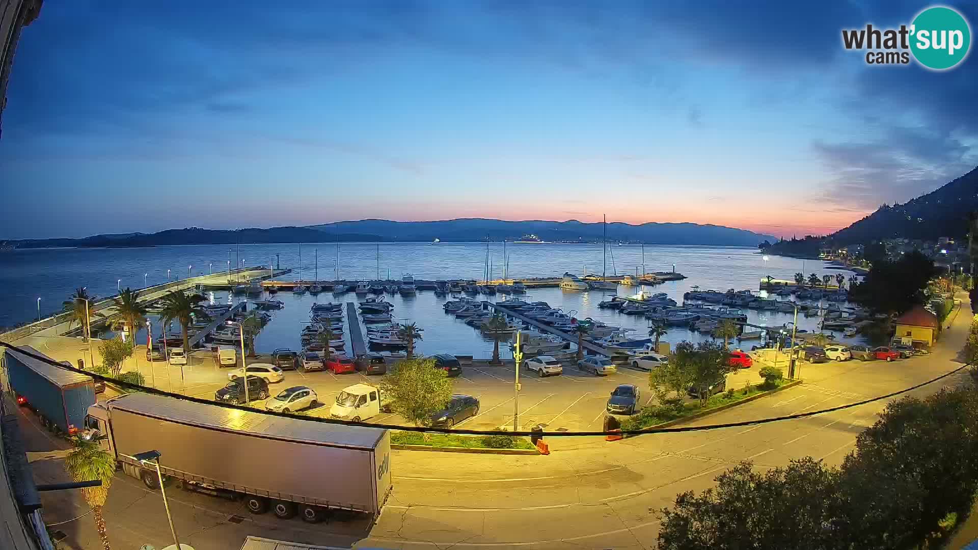 Spletna kamera Orebić Riva – Trajekt za Korčulo v živo