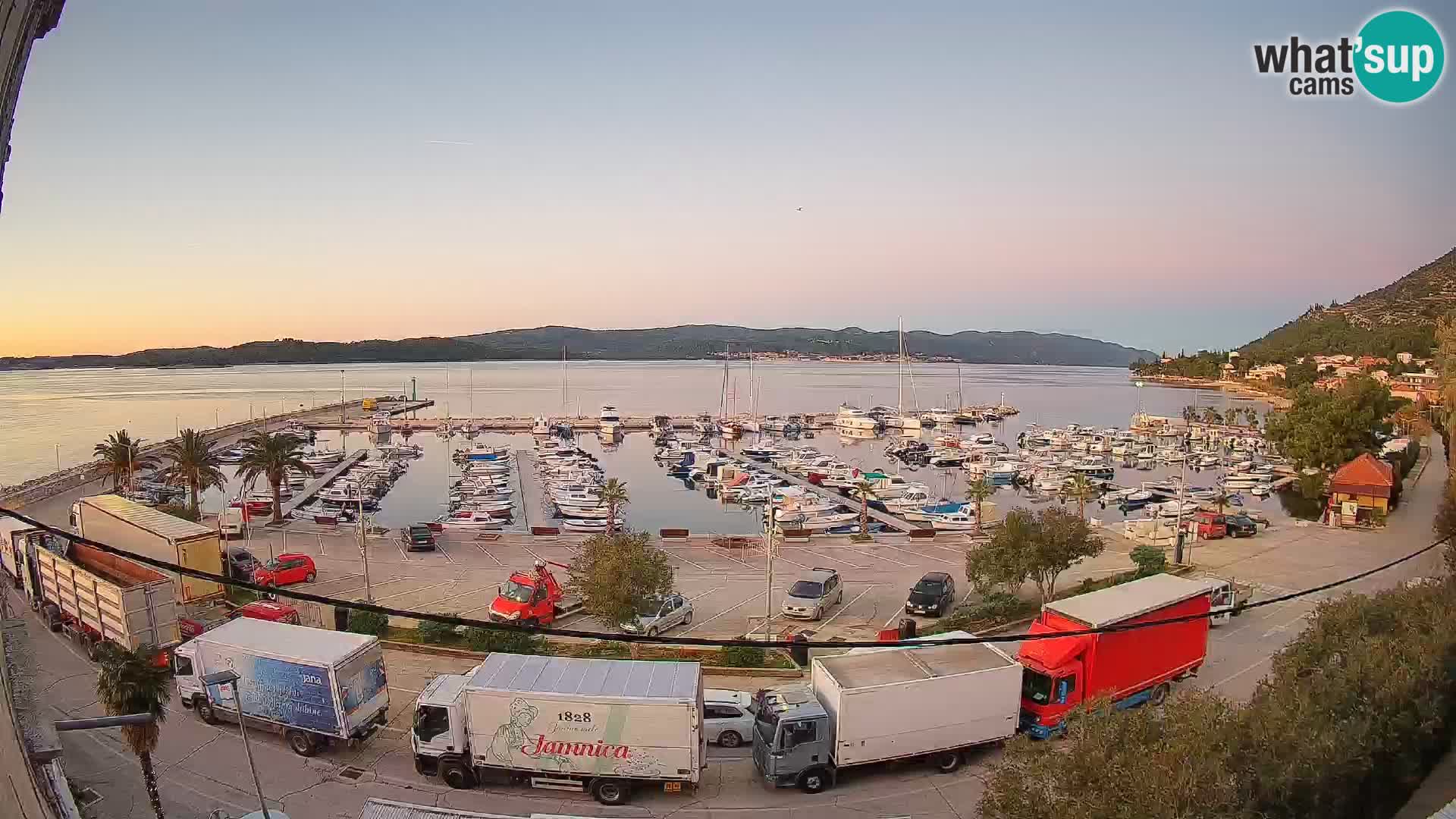 Spletna kamera Orebić Riva – Trajekt za Korčulo v živo