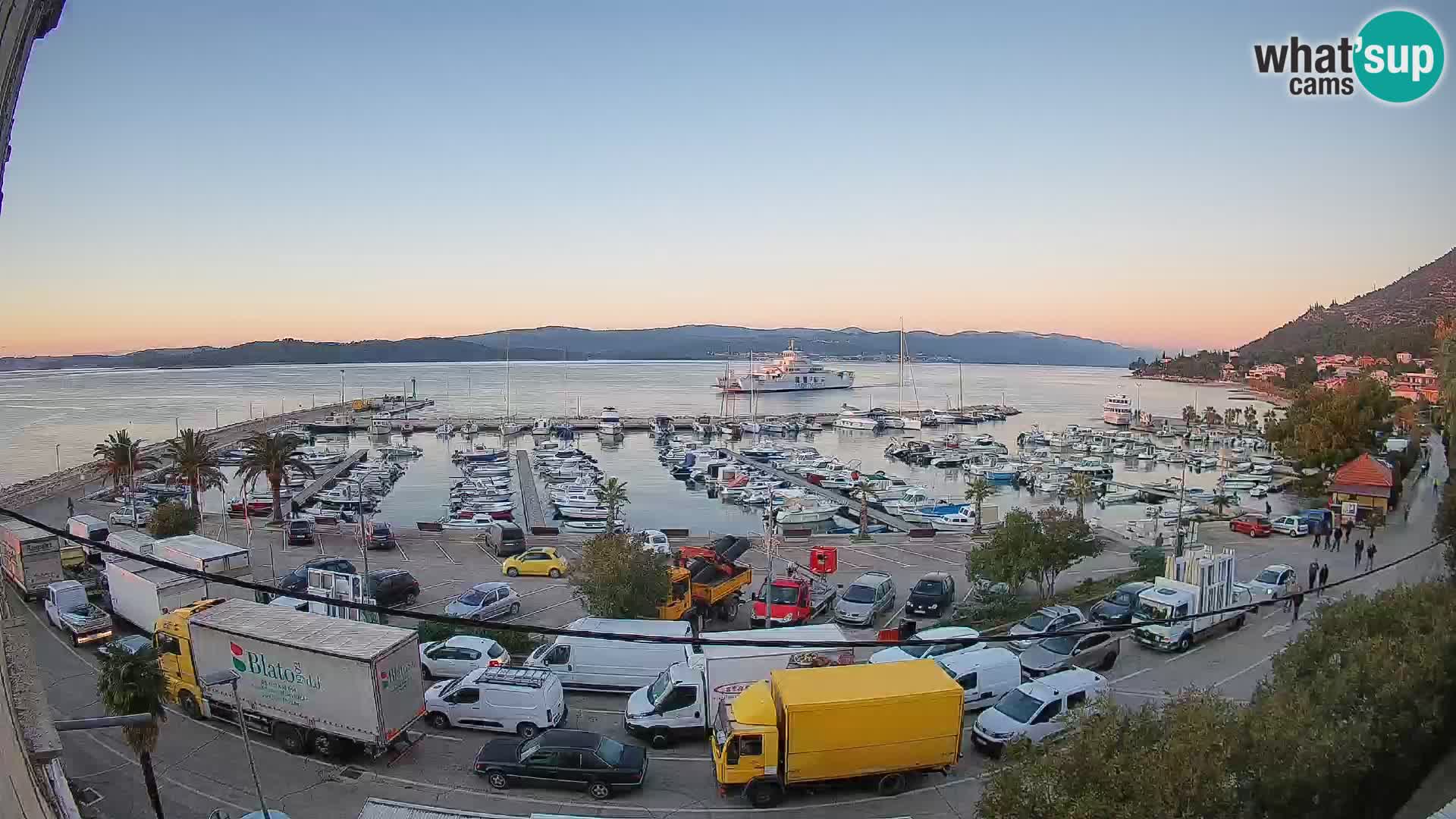 Spletna kamera Orebić Riva – Trajekt za Korčulo v živo